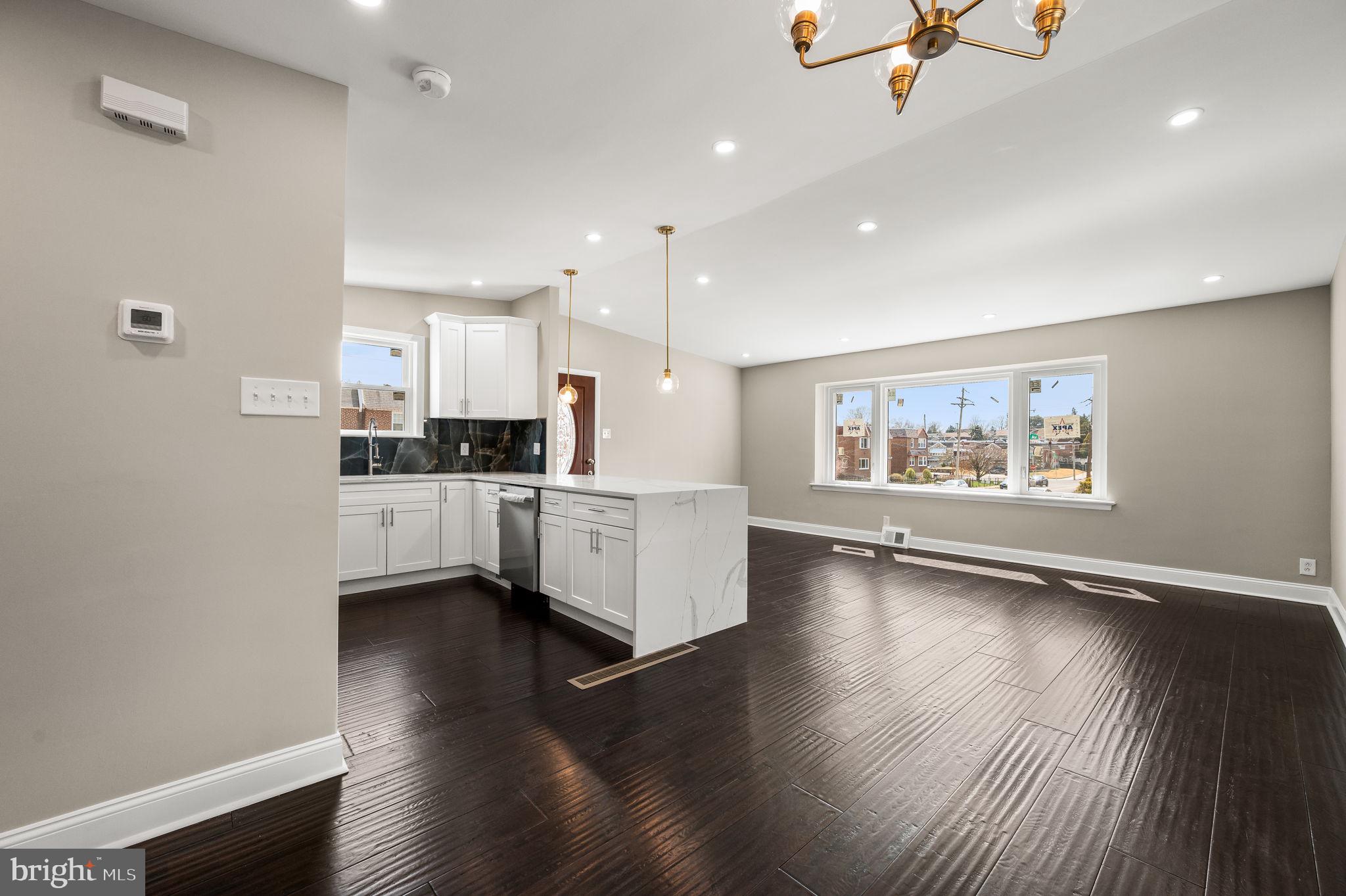 RHAWNHURST - Residential