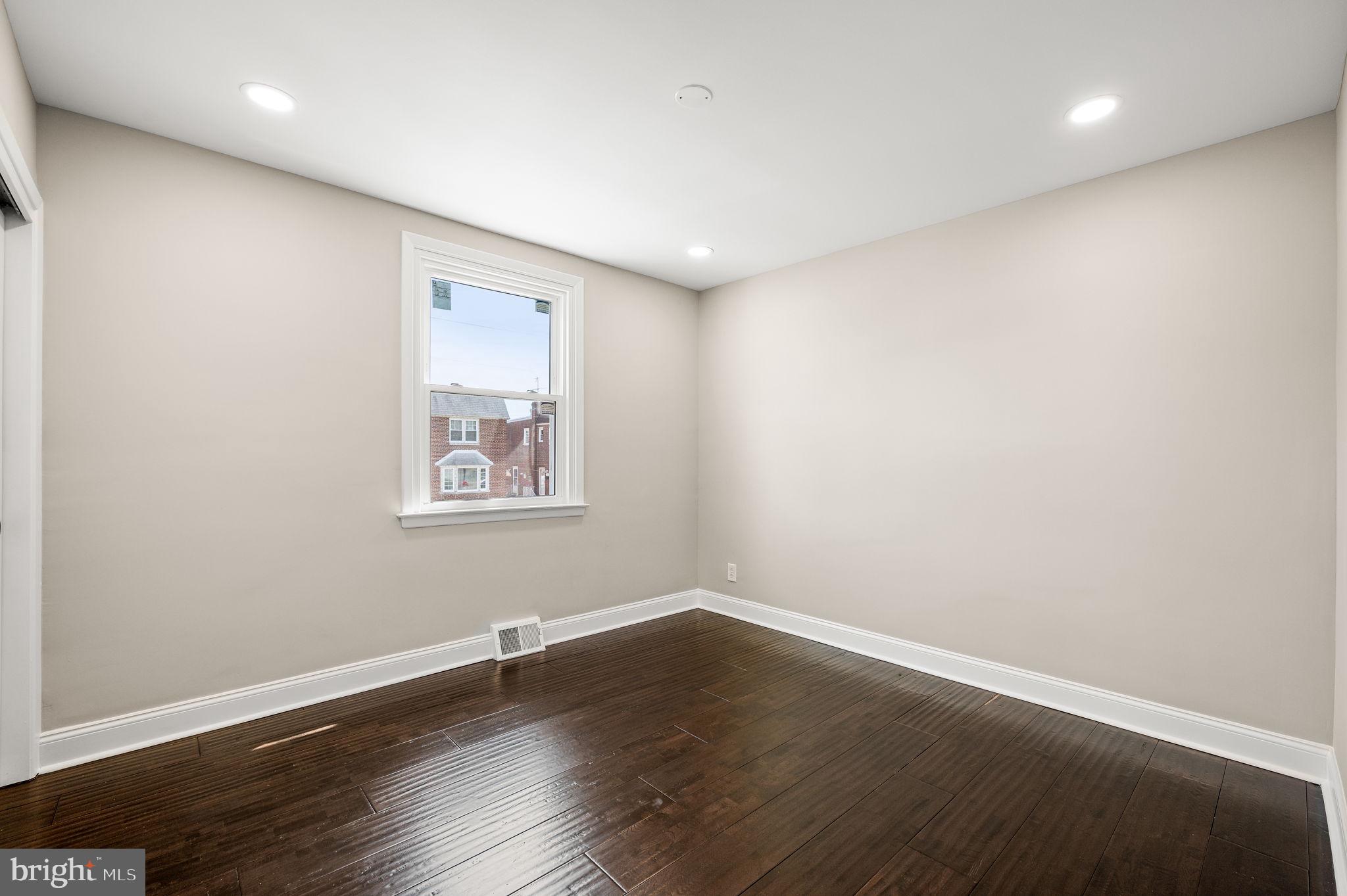 RHAWNHURST - Residential