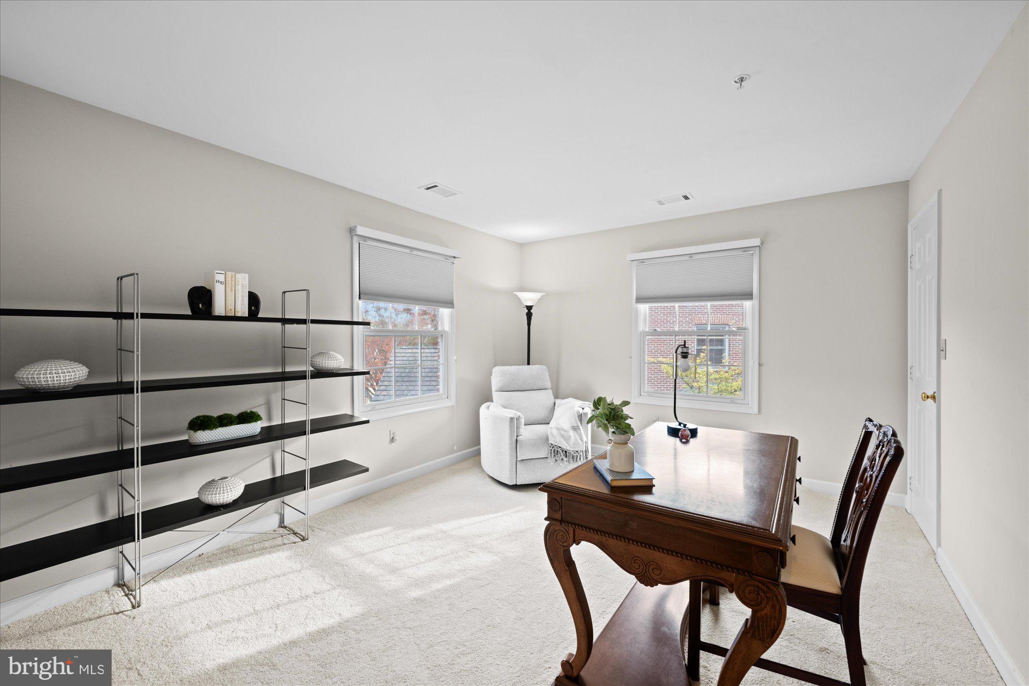 RIVER FALLS - Residential