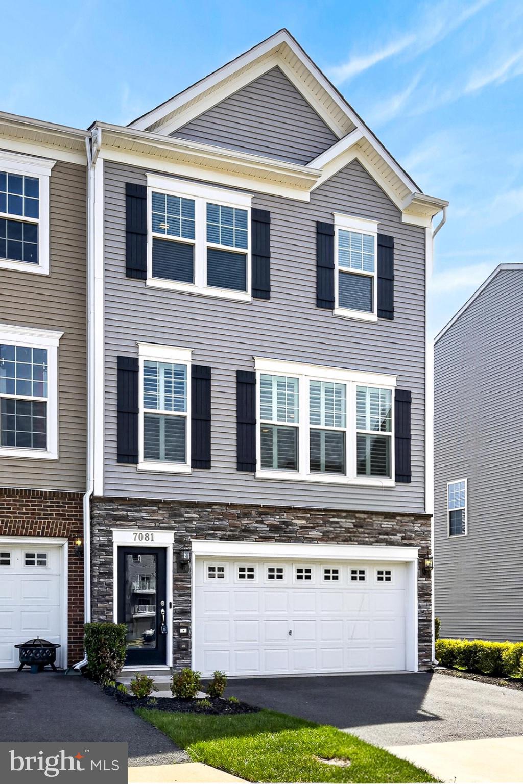 HEATHCOTE COMMONS - Residential