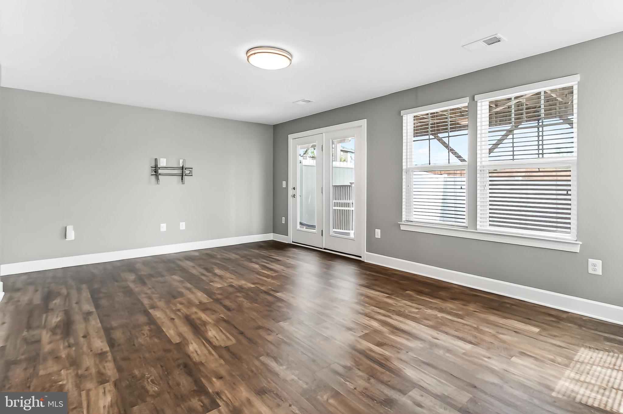 HEATHCOTE COMMONS - Residential