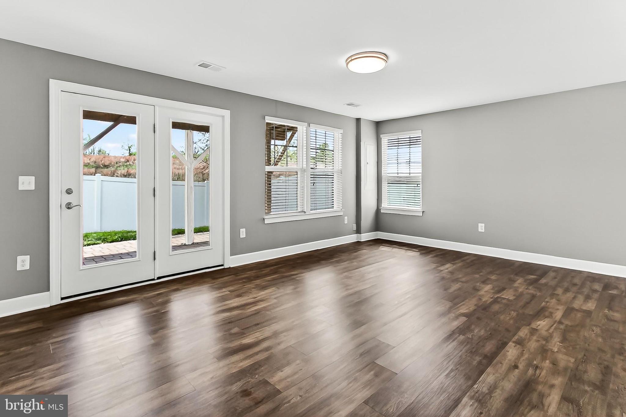 HEATHCOTE COMMONS - Residential