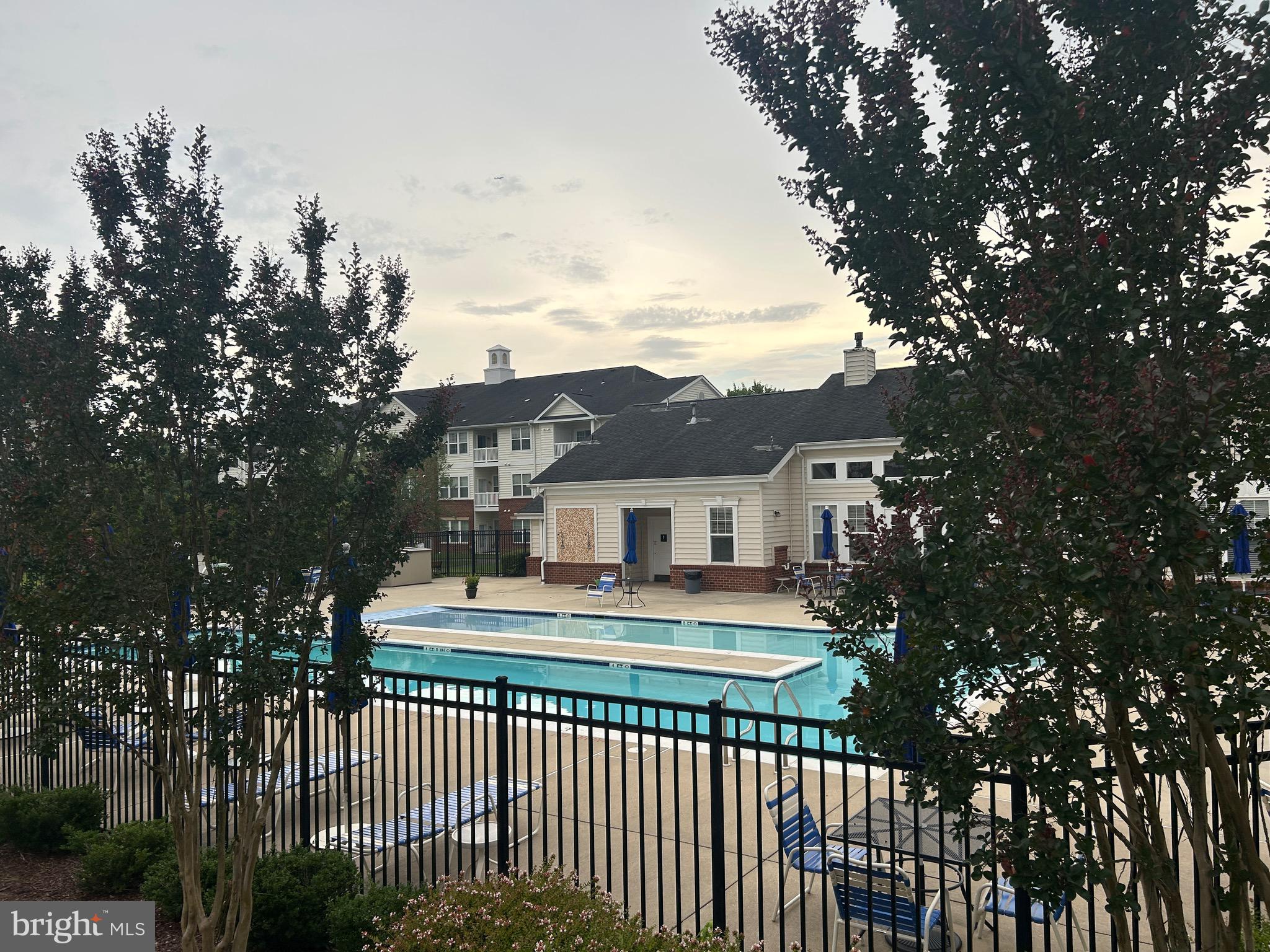 CARROLLS CREEK - Residential