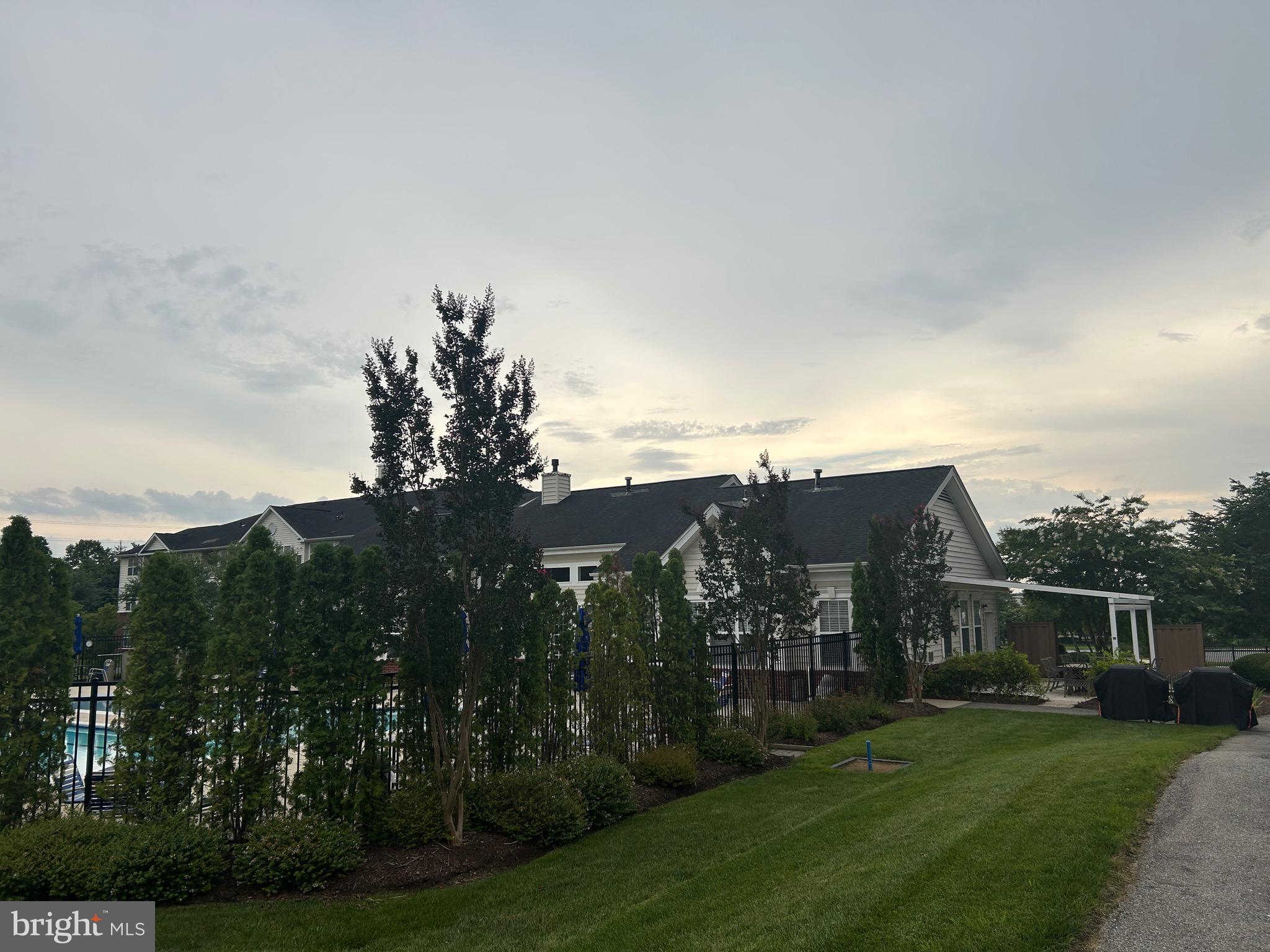 CARROLLS CREEK - Residential