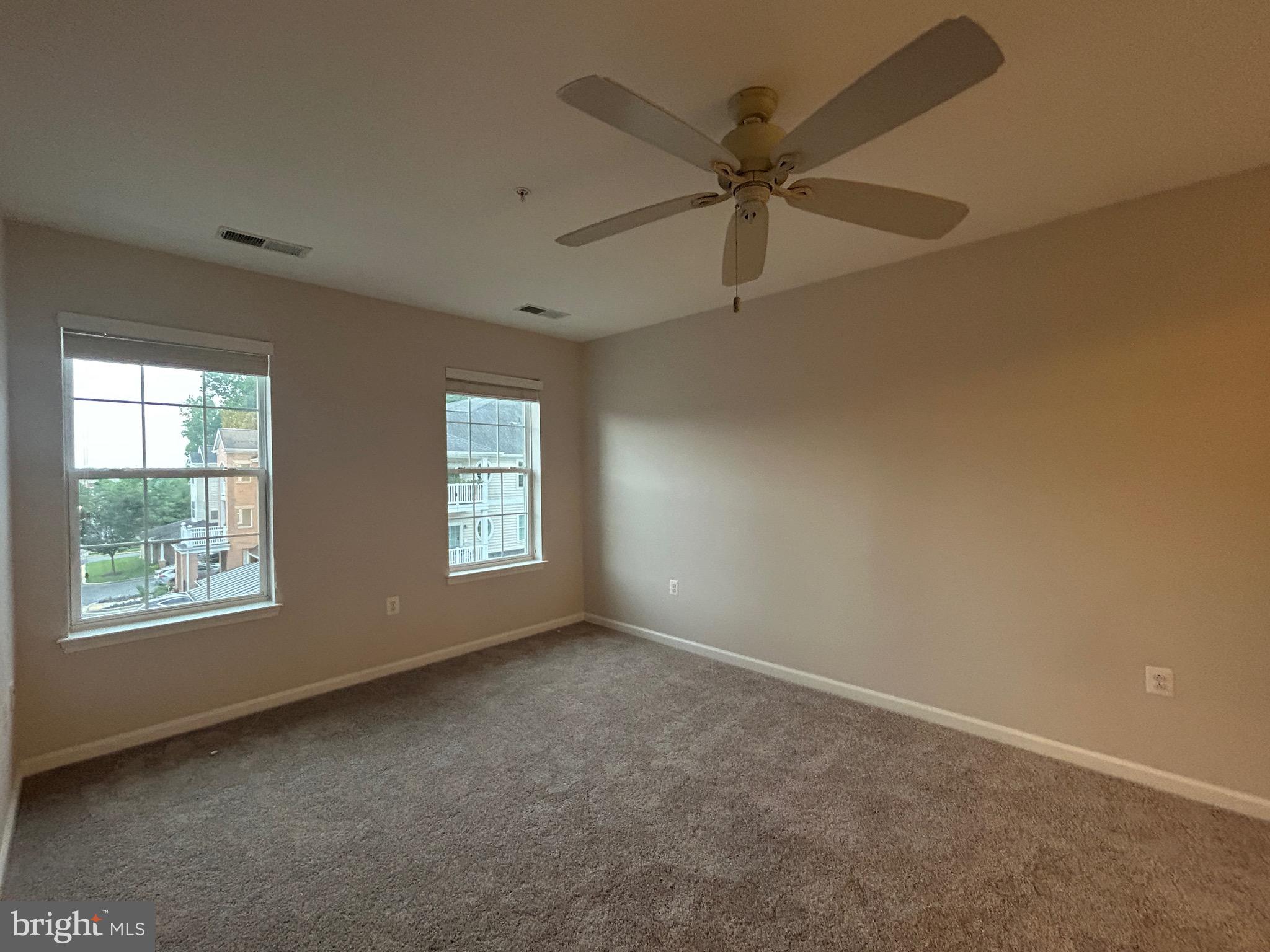 CARROLLS CREEK - Residential