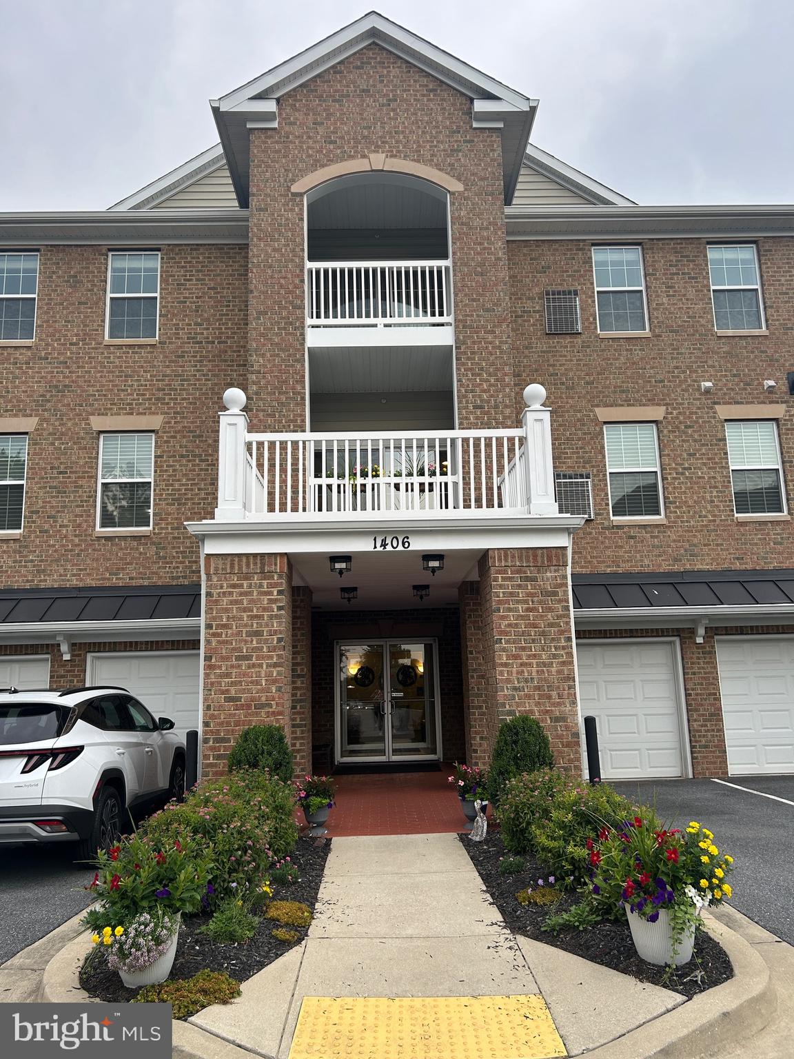 Experience the ideal combination of comfort, elegance, and convenience in this beautifully updated Andover model penthouse located in the highly desirable Carrolls Creek 55+ Community. Boasting nearly 1,500 square feet of thoughtfully designed living space, this rare gem offers an exceptional lifestyle. Step into the secure, stylish lobby and take the elevator to your third-floor haven. Inside, you’ll find fresh paint, brand-new carpeting, and a spacious open-concept layout ideal for entertaining. Elegant architectural details like graceful columns enhance the flow between the living room, dining area, and chef-inspired kitchen—complete with ample 42-inch wood cabinetry and stunning granite countertops, a pantry closet and black appliances with gas cooking.
The light-filled primary suite is a true retreat, featuring oversized windows, dual walk-in closets, and a luxurious en suite bathroom with a soaking tub, separate tiled shower, and double vanity. A generous second bedroom, full guest bathroom, and a convenient laundry/utility room round out the interior space. You will also love the balcony off the living area to enjoy the fresh air in full cover! This condo also provides two deeded parking spots and guest parking as well.
Enjoy resort-style amenities including a sparkling outdoor pool, clubhouse with full kitchen, fitness center, BBQ grills, scenic walking trails, and a tranquil pond with a fountain.
Just across the street from the community is the vibrant Waugh Chapel Shopping Center offering Wegmans, restaurants, a cinema, shops, and medical offices, this home offers unbeatable access to everything you need.
Don’t miss this exceptional opportunity to own a premium penthouse in Carrolls Creek—schedule your private showing today!