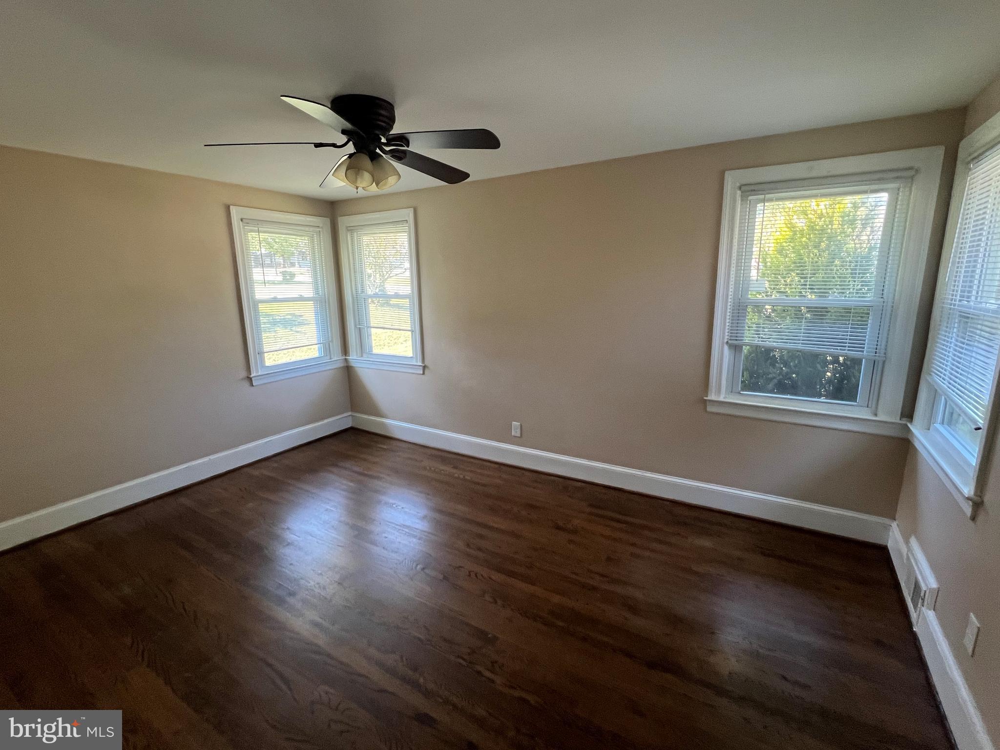 WOODLAWN - Residential