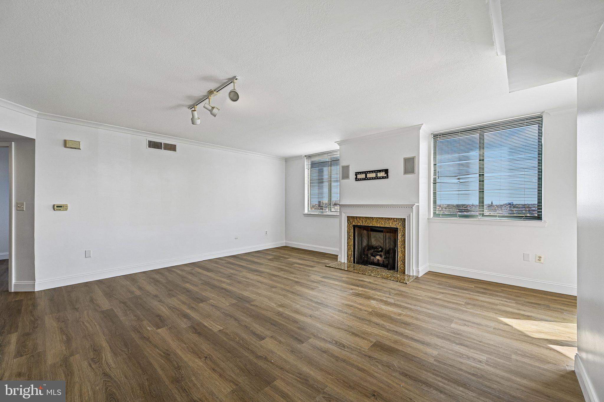 414 WATER STREET 1513