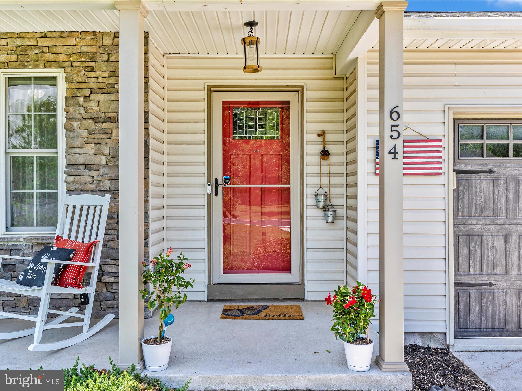 654 CURTIS DRIVE