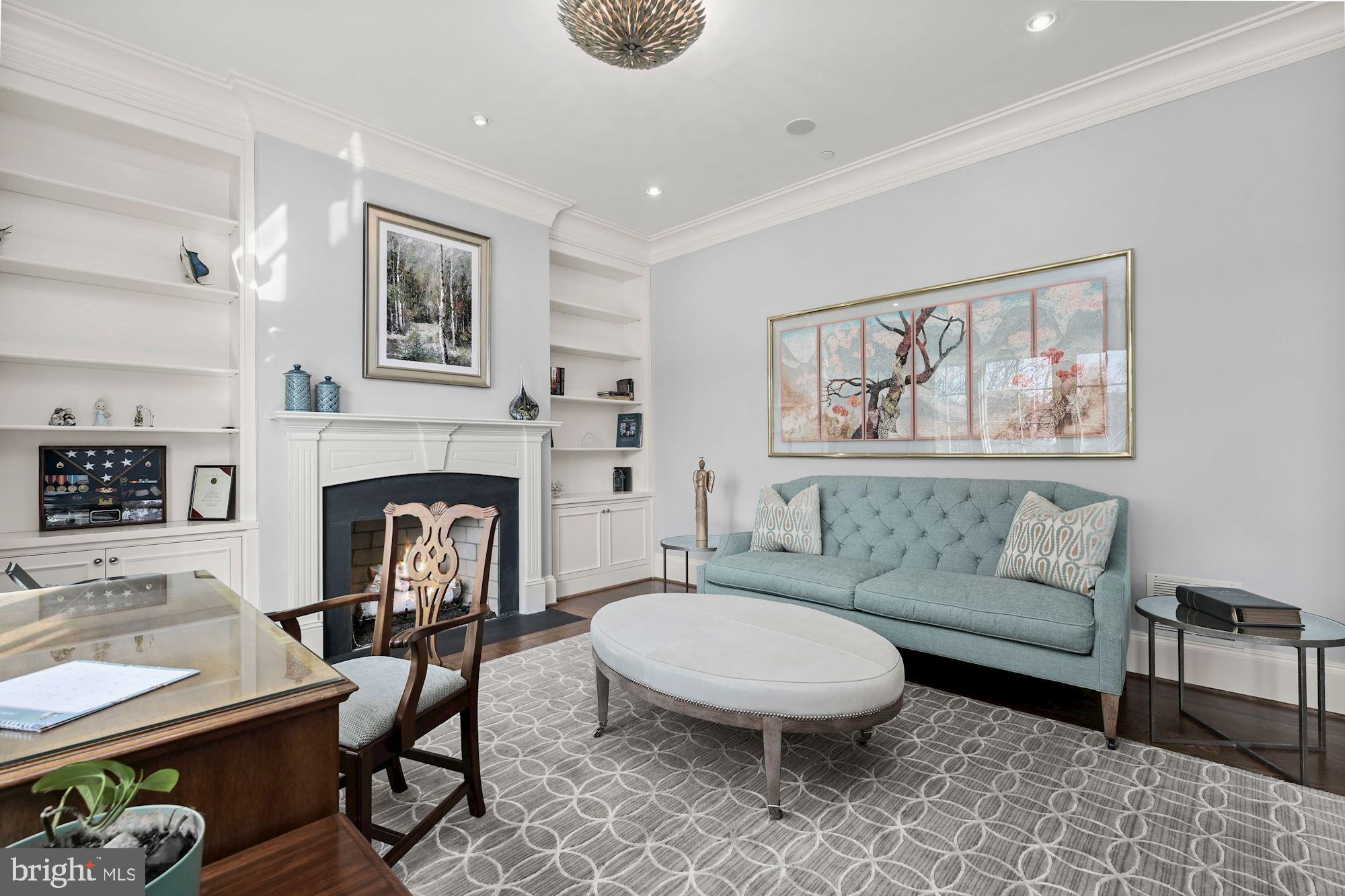 RIVERWOOD - Residential