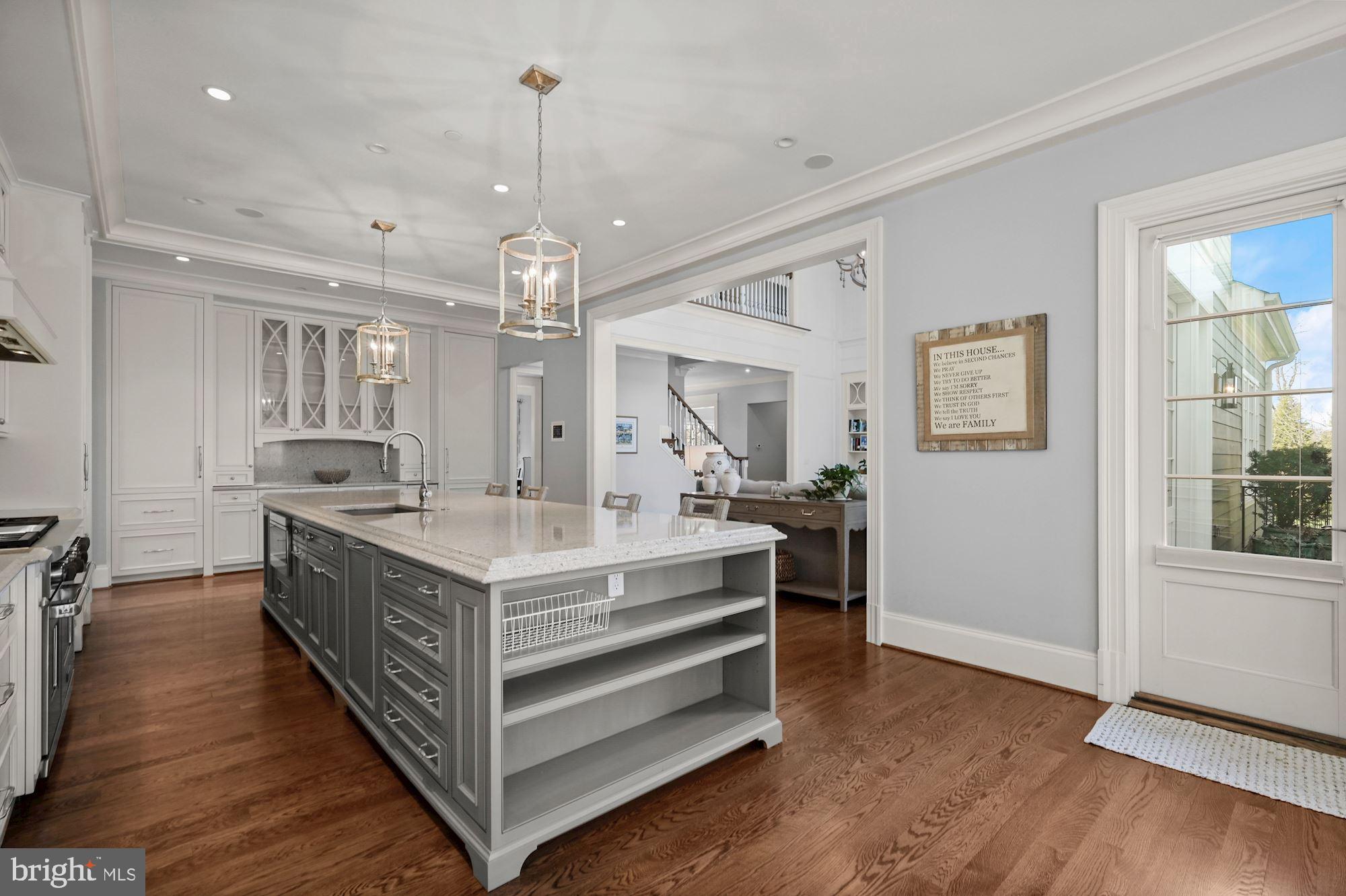 RIVERWOOD - Residential