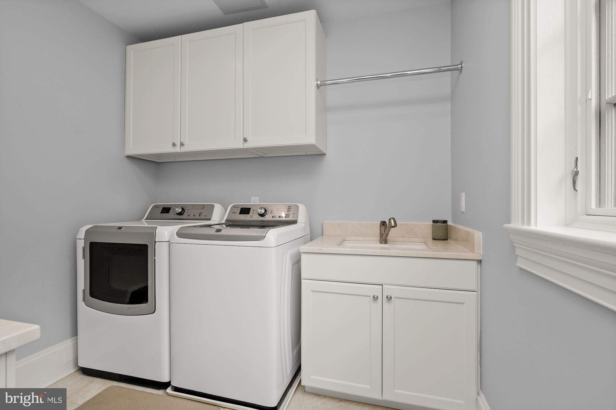 RIVERWOOD - Residential