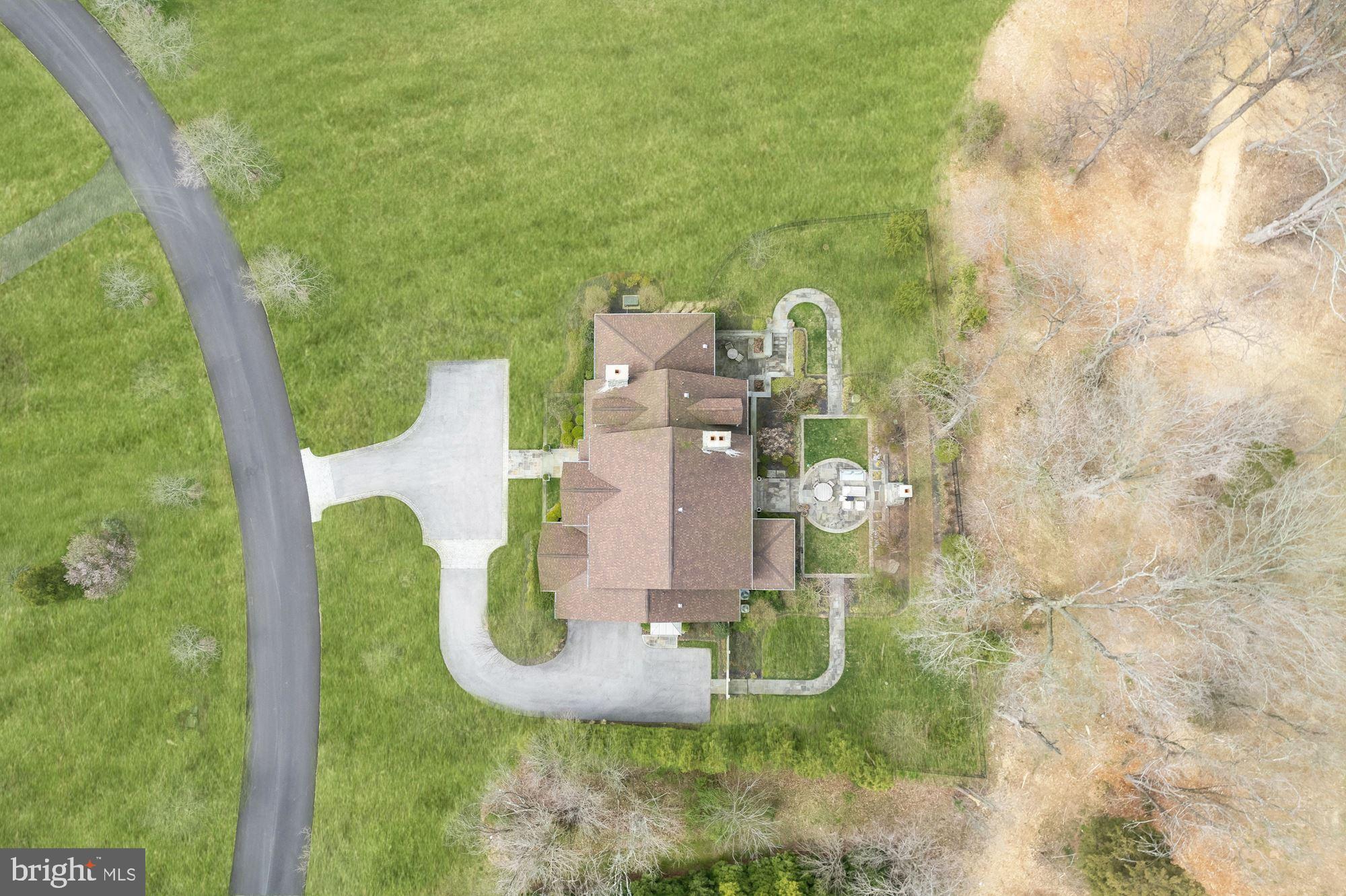 RIVERWOOD - Residential