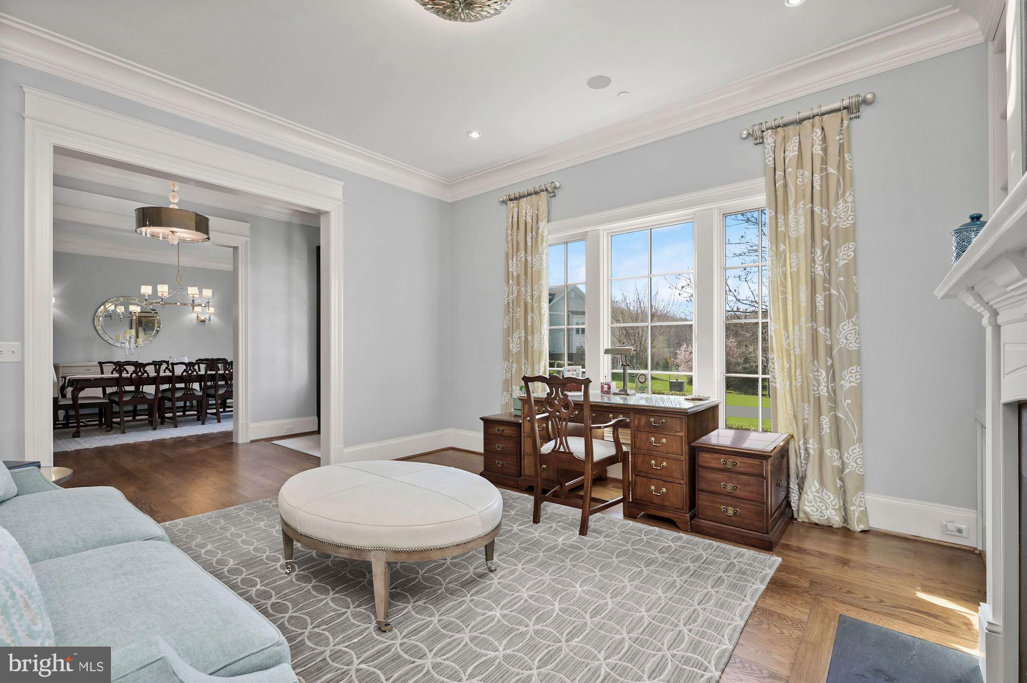 RIVERWOOD - Residential