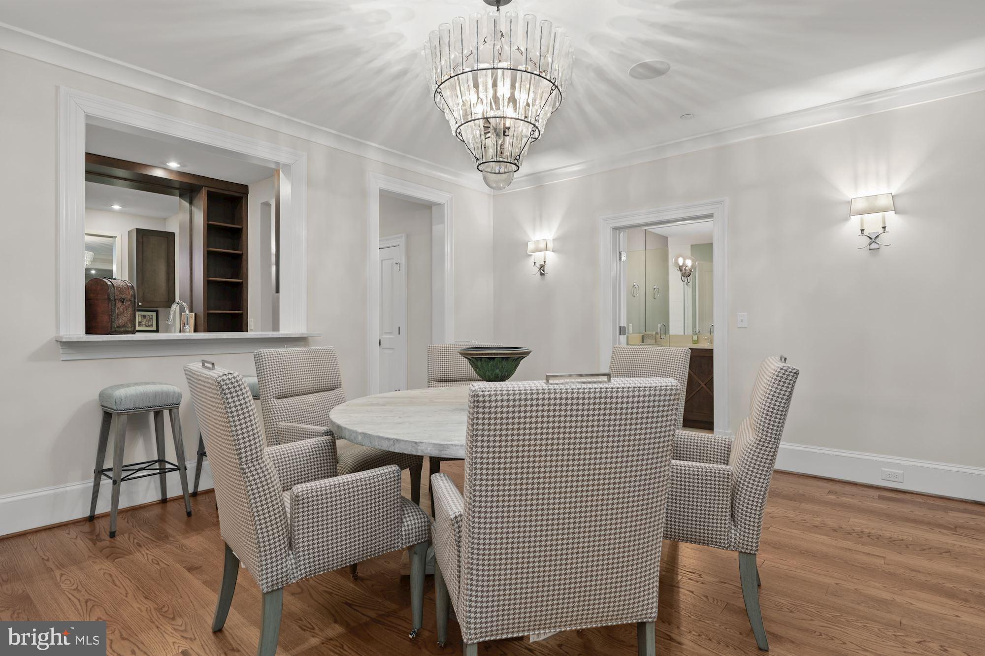 RIVERWOOD - Residential