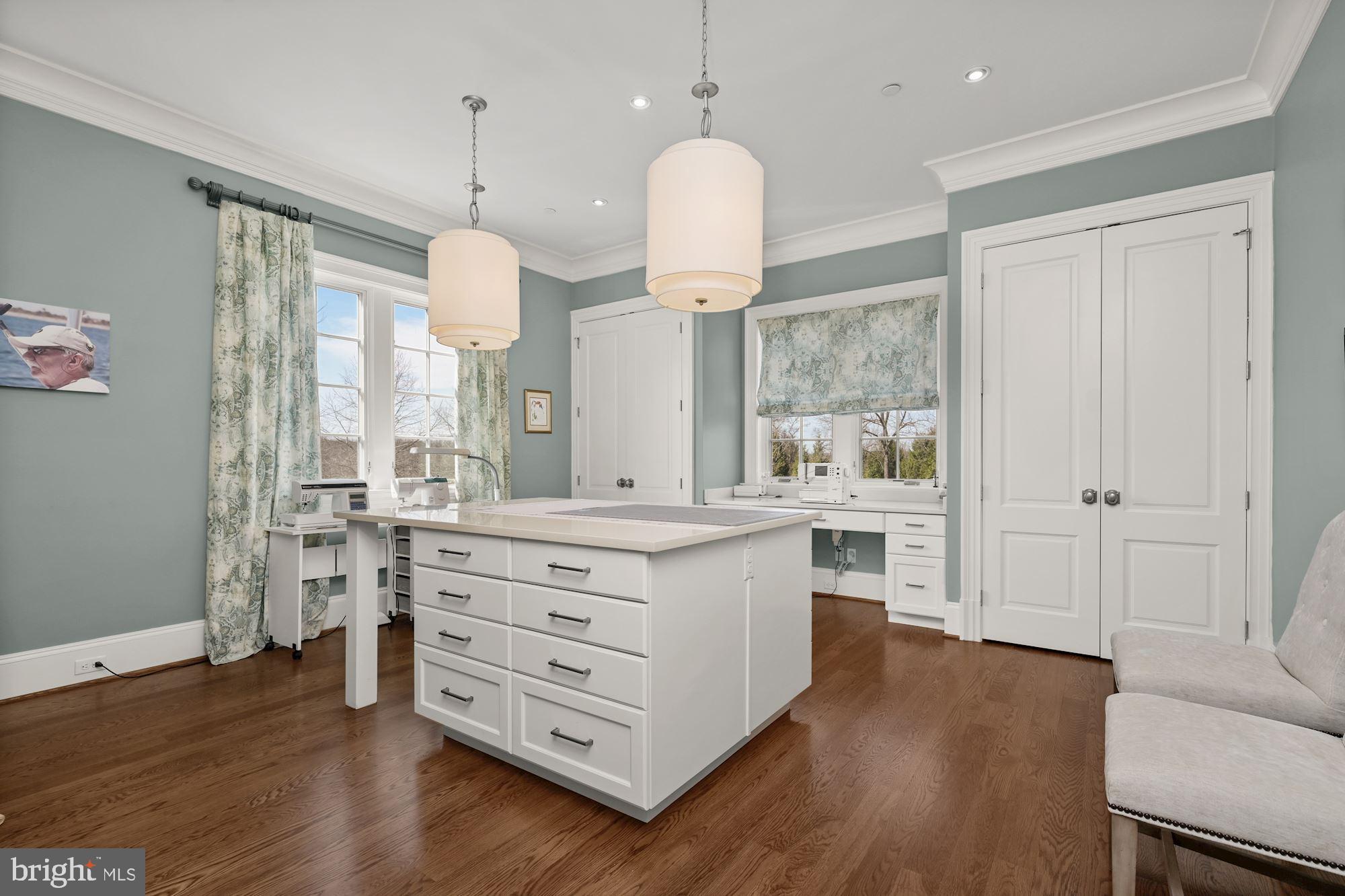 RIVERWOOD - Residential