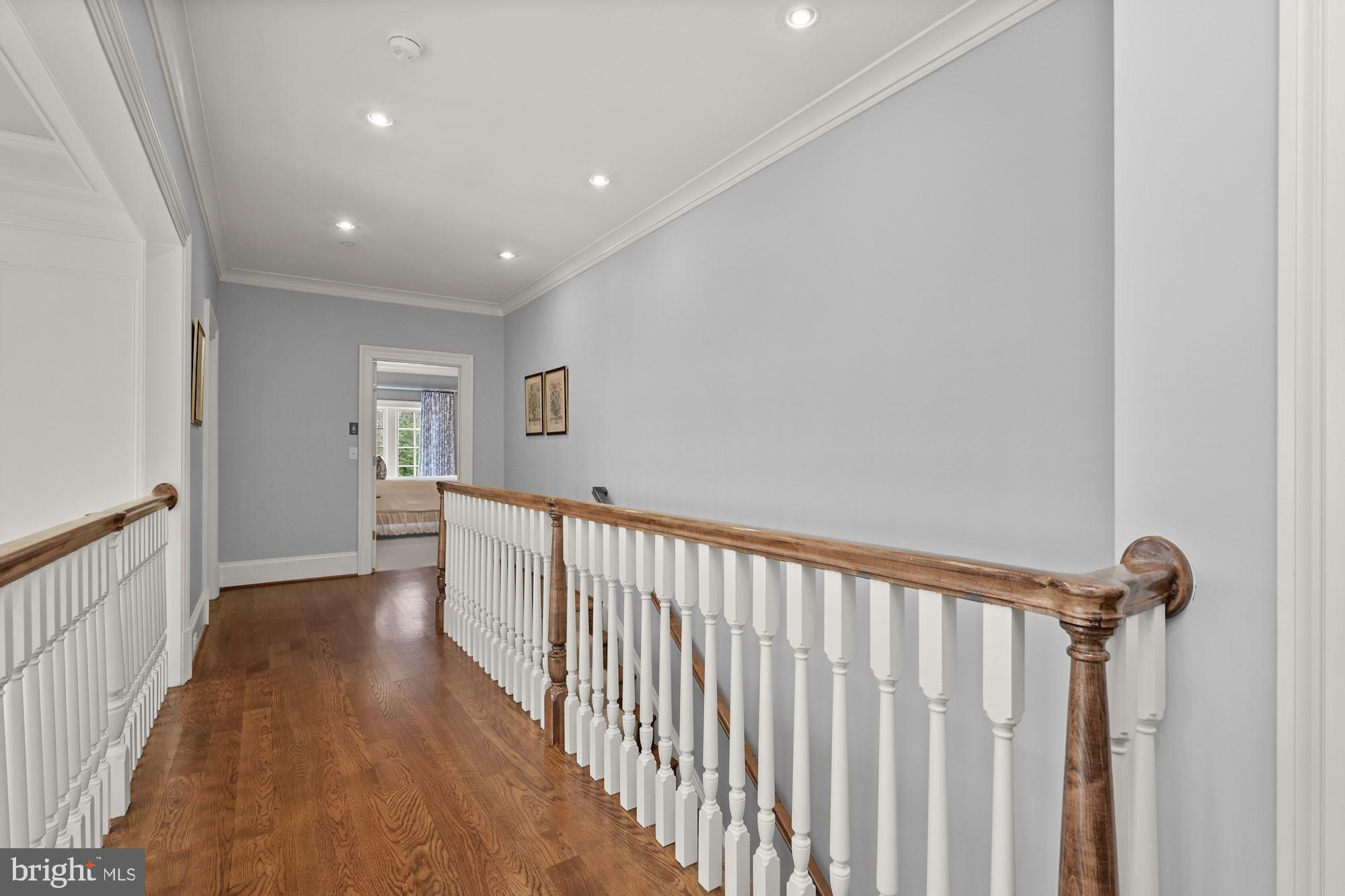 RIVERWOOD - Residential