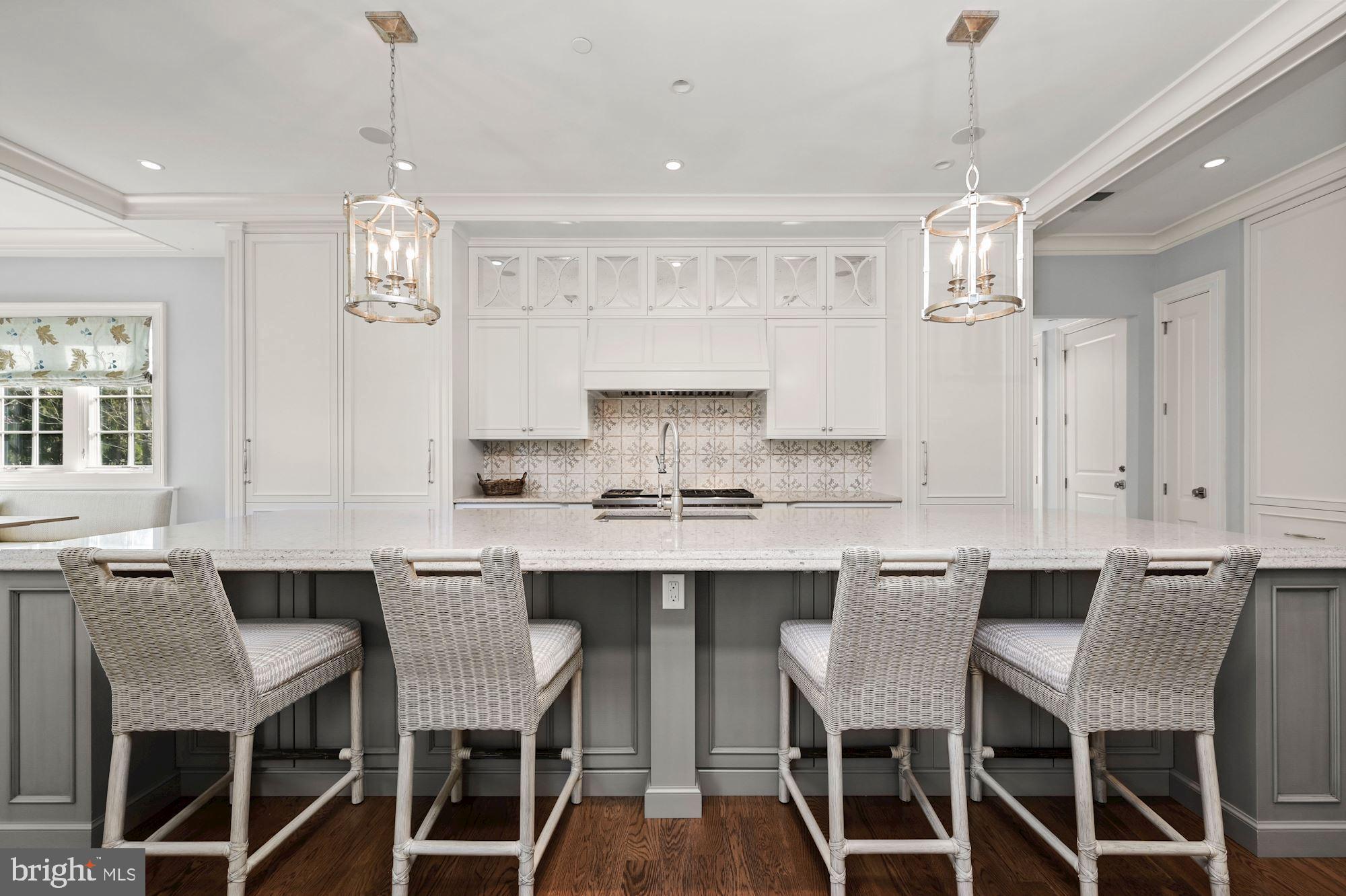 RIVERWOOD - Residential