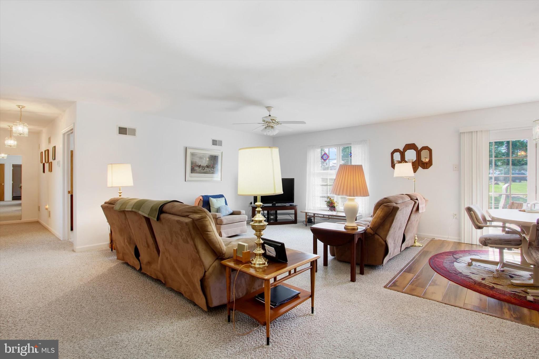 LAKE HERITAGE - Residential