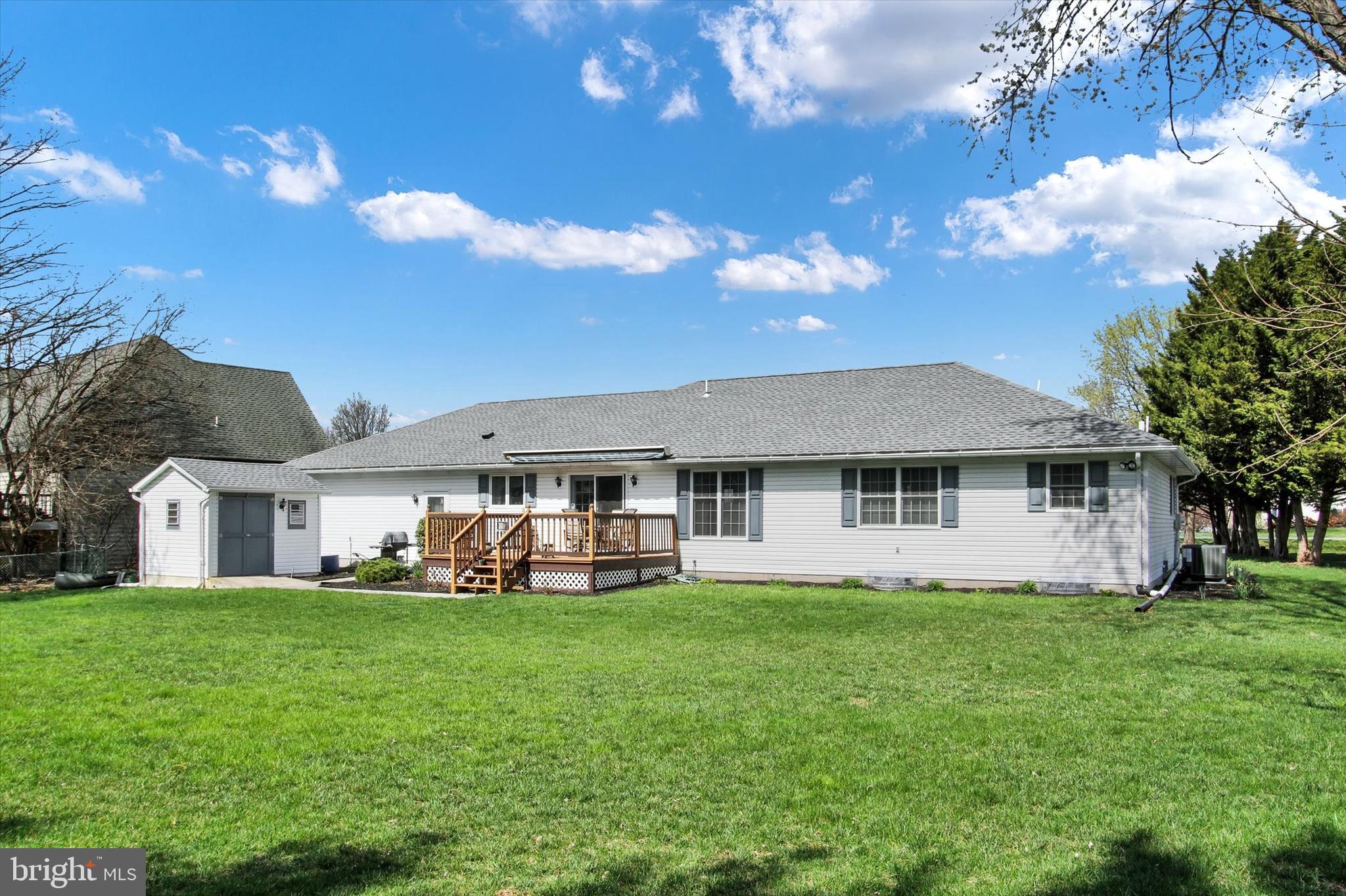 LAKE HERITAGE - Residential