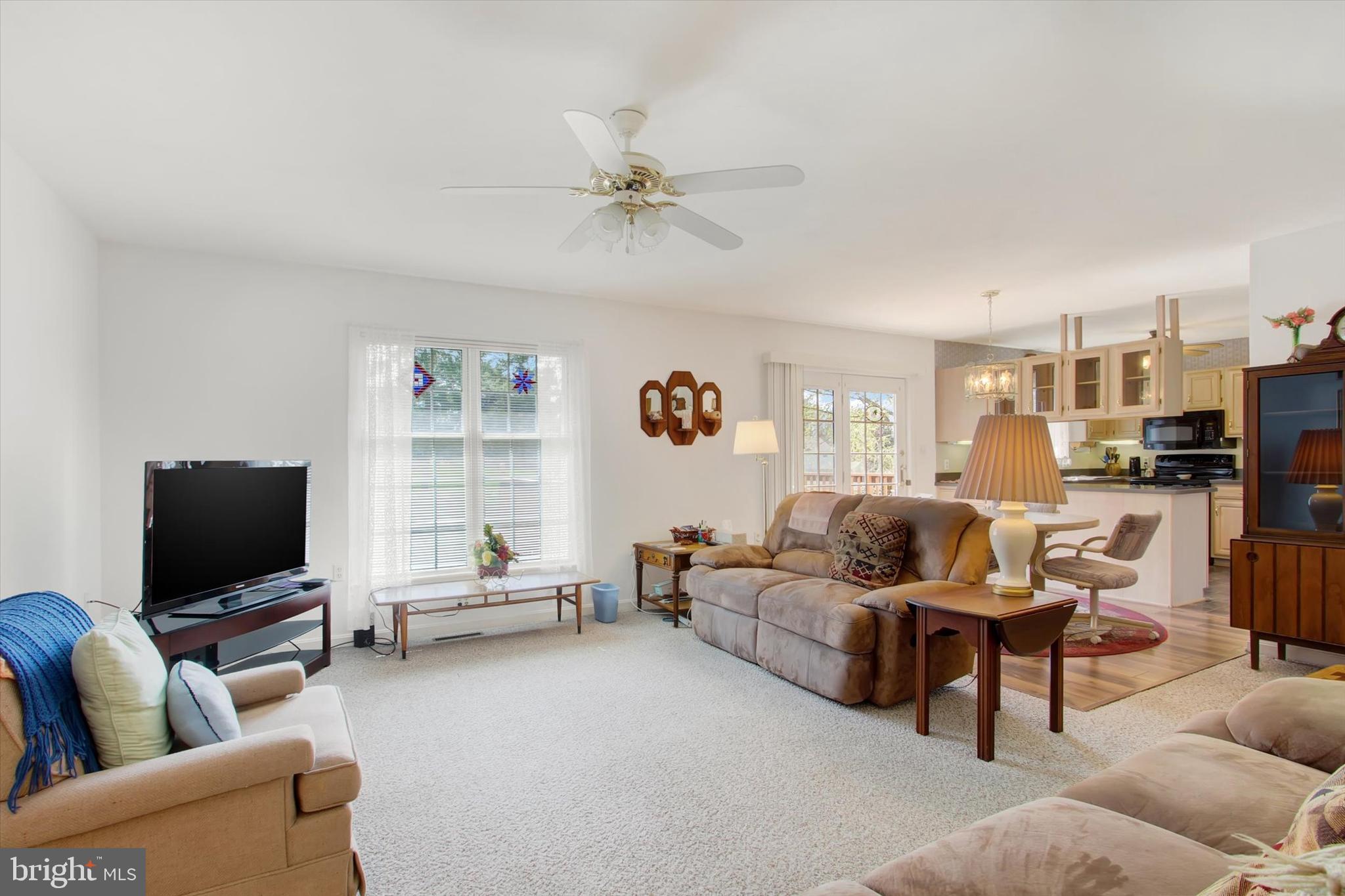 LAKE HERITAGE - Residential