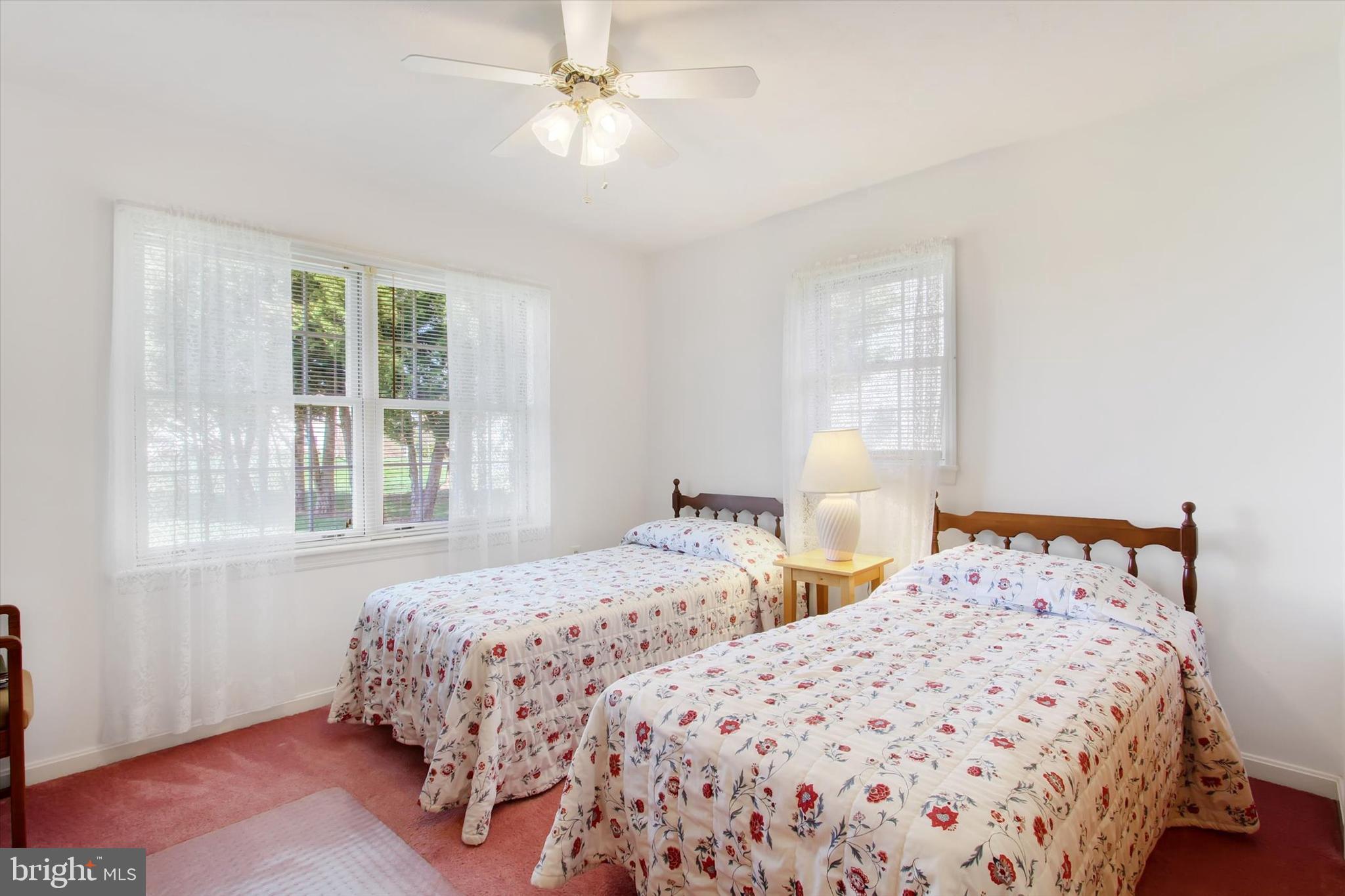 LAKE HERITAGE - Residential