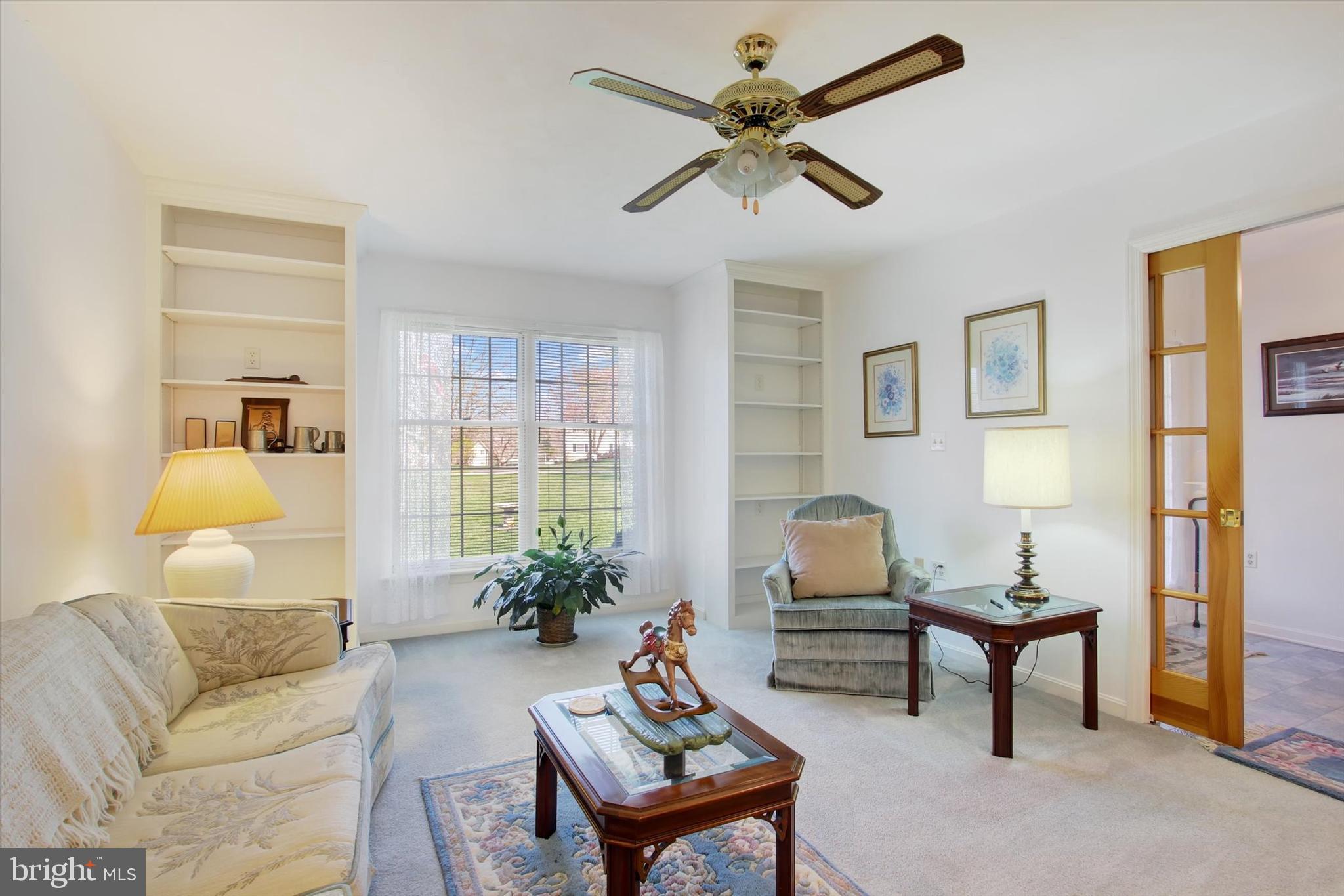 LAKE HERITAGE - Residential