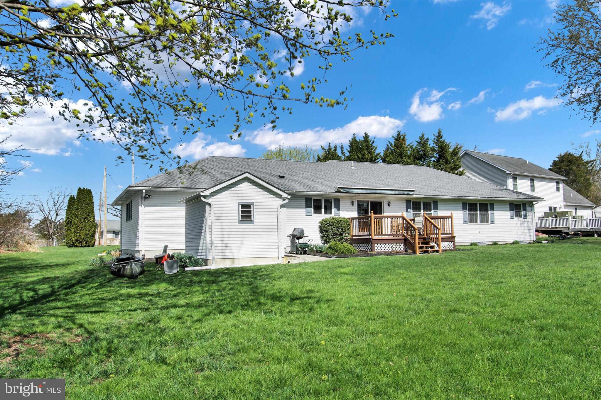 LAKE HERITAGE - Residential