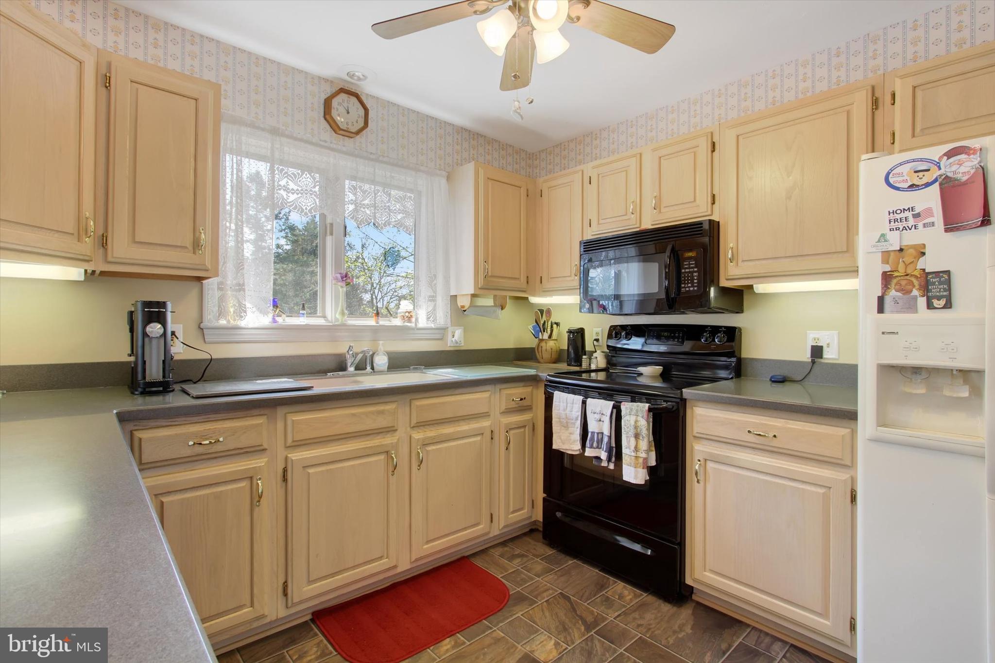 LAKE HERITAGE - Residential