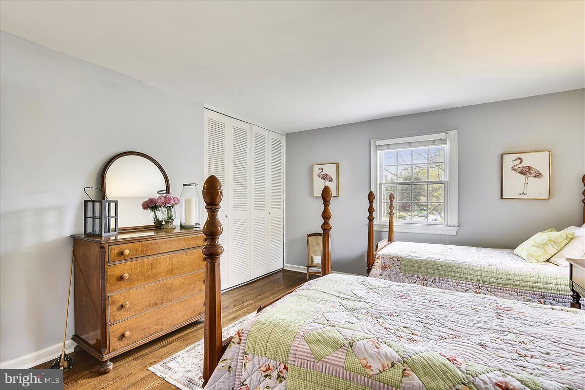 HOLLIN BROOK PARK - Residential