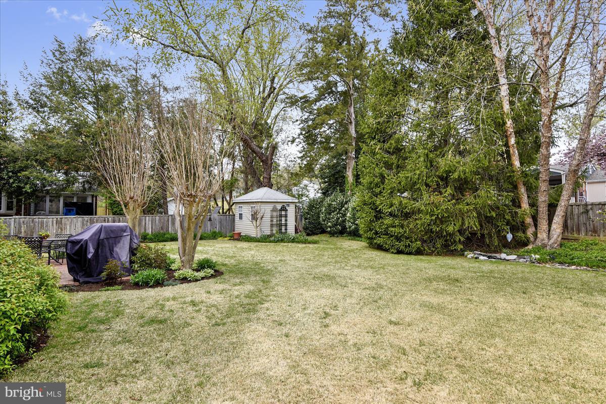 HOLLIN BROOK PARK - Residential