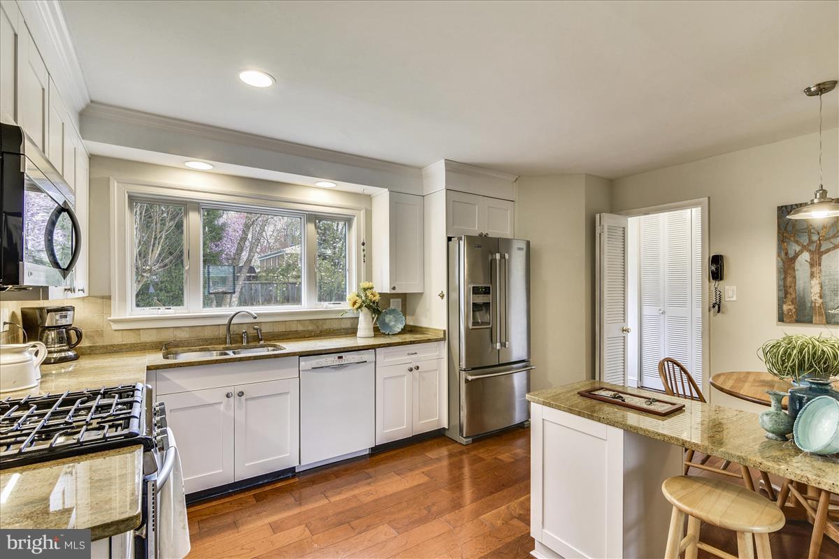 HOLLIN BROOK PARK - Residential