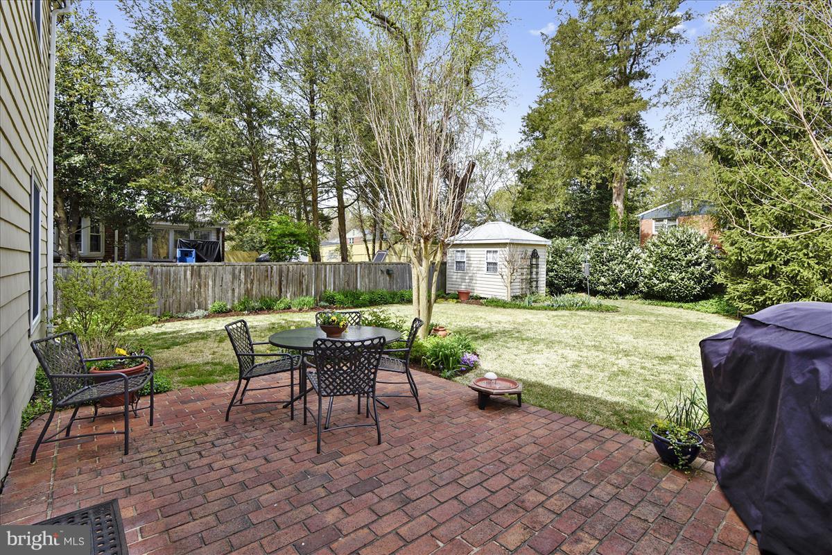 HOLLIN BROOK PARK - Residential