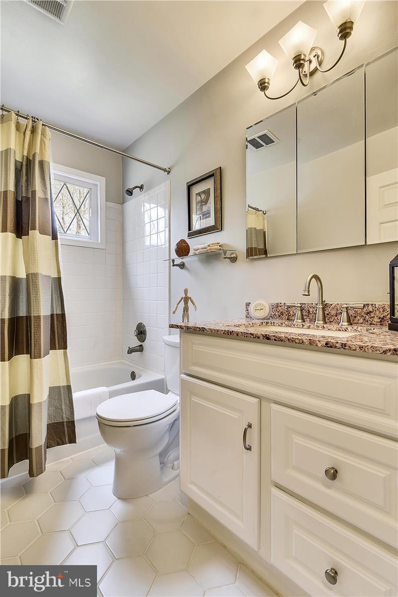 HOLLIN BROOK PARK - Residential