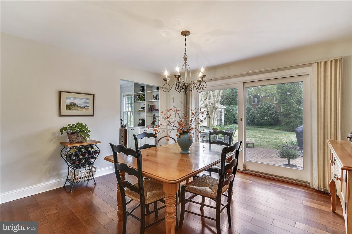 HOLLIN BROOK PARK - Residential