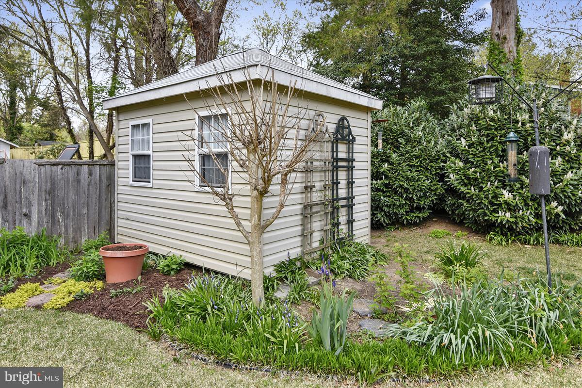 HOLLIN BROOK PARK - Residential