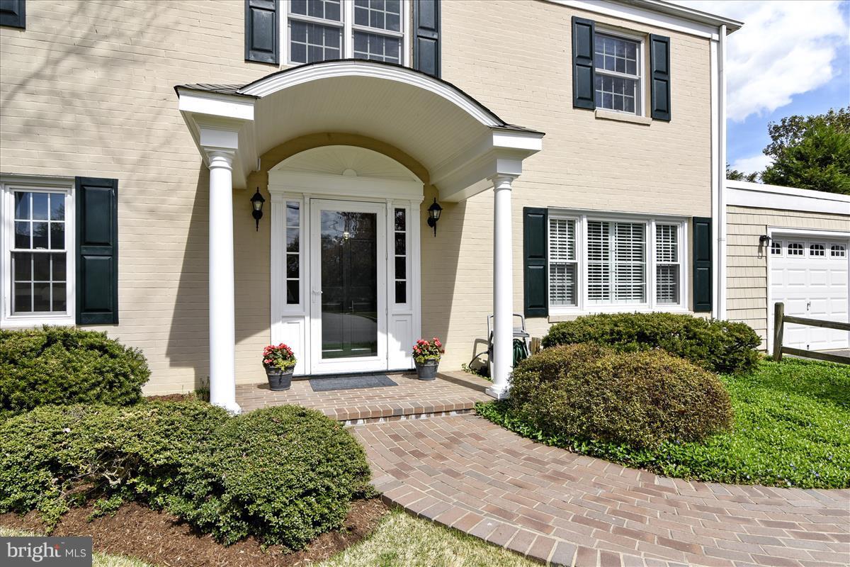 HOLLIN BROOK PARK - Residential