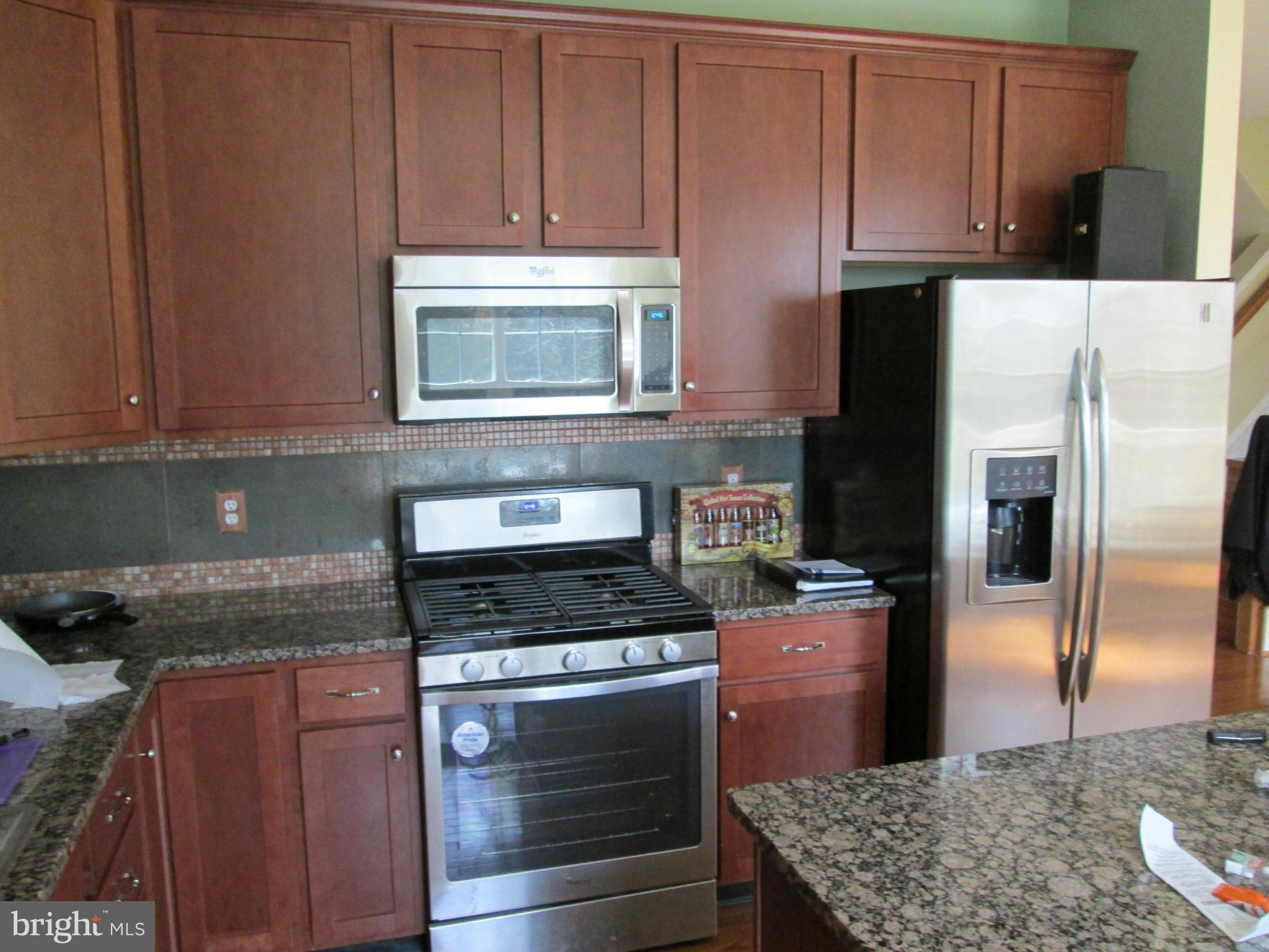 BELMONT COUNTRY CLUB - Residential Lease