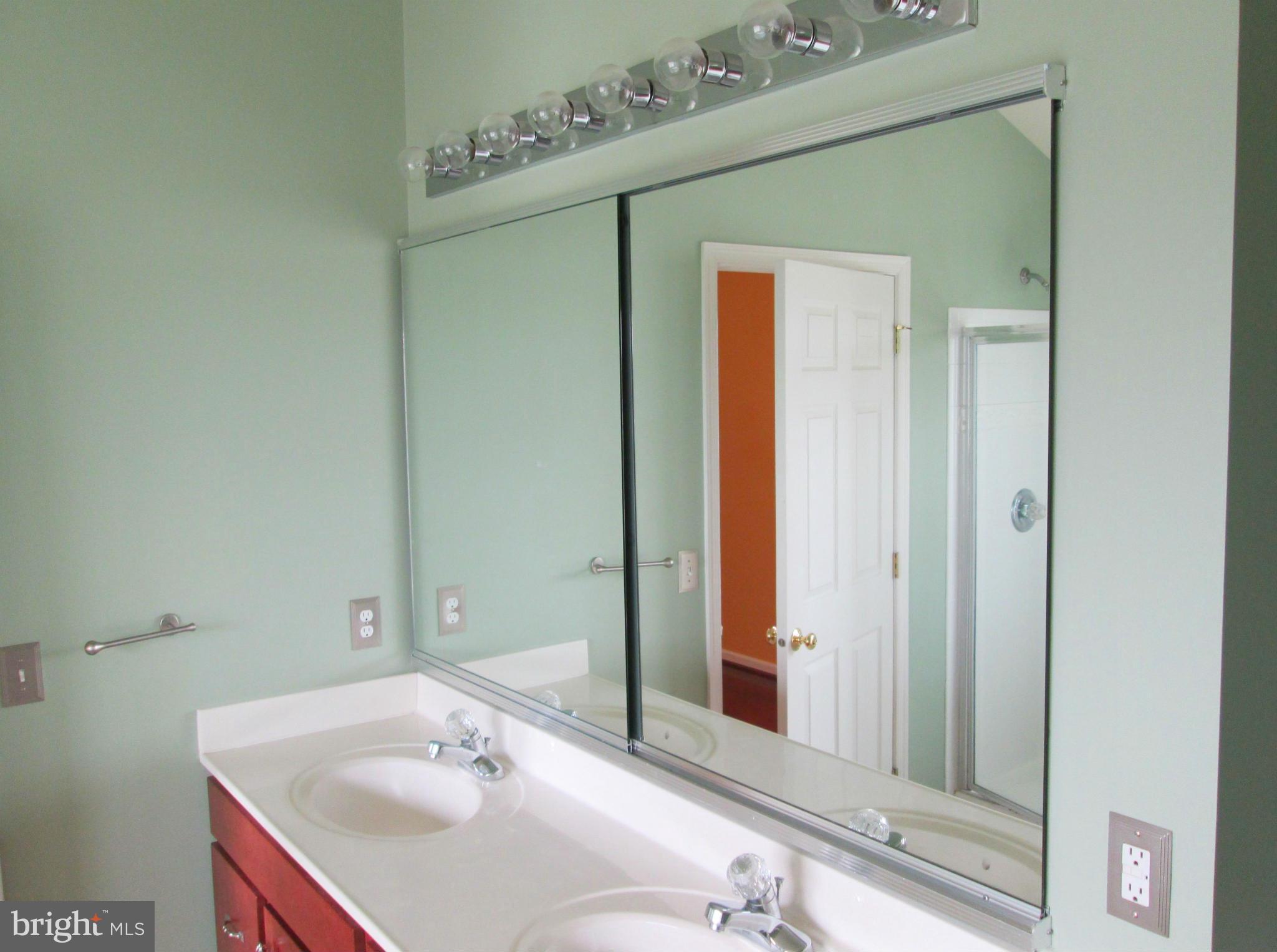 BELMONT COUNTRY CLUB - Residential Lease