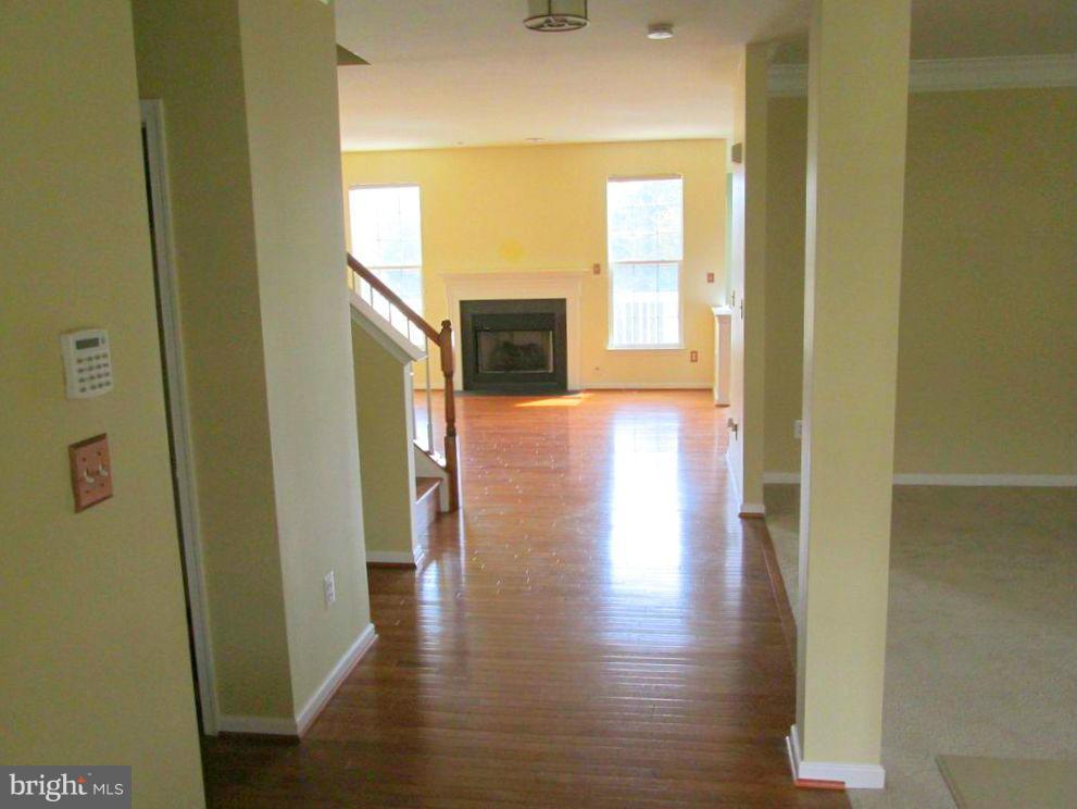 BELMONT COUNTRY CLUB - Residential Lease