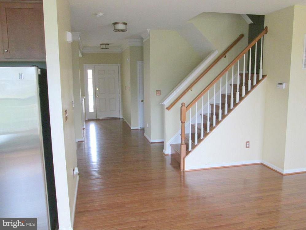 BELMONT COUNTRY CLUB - Residential Lease