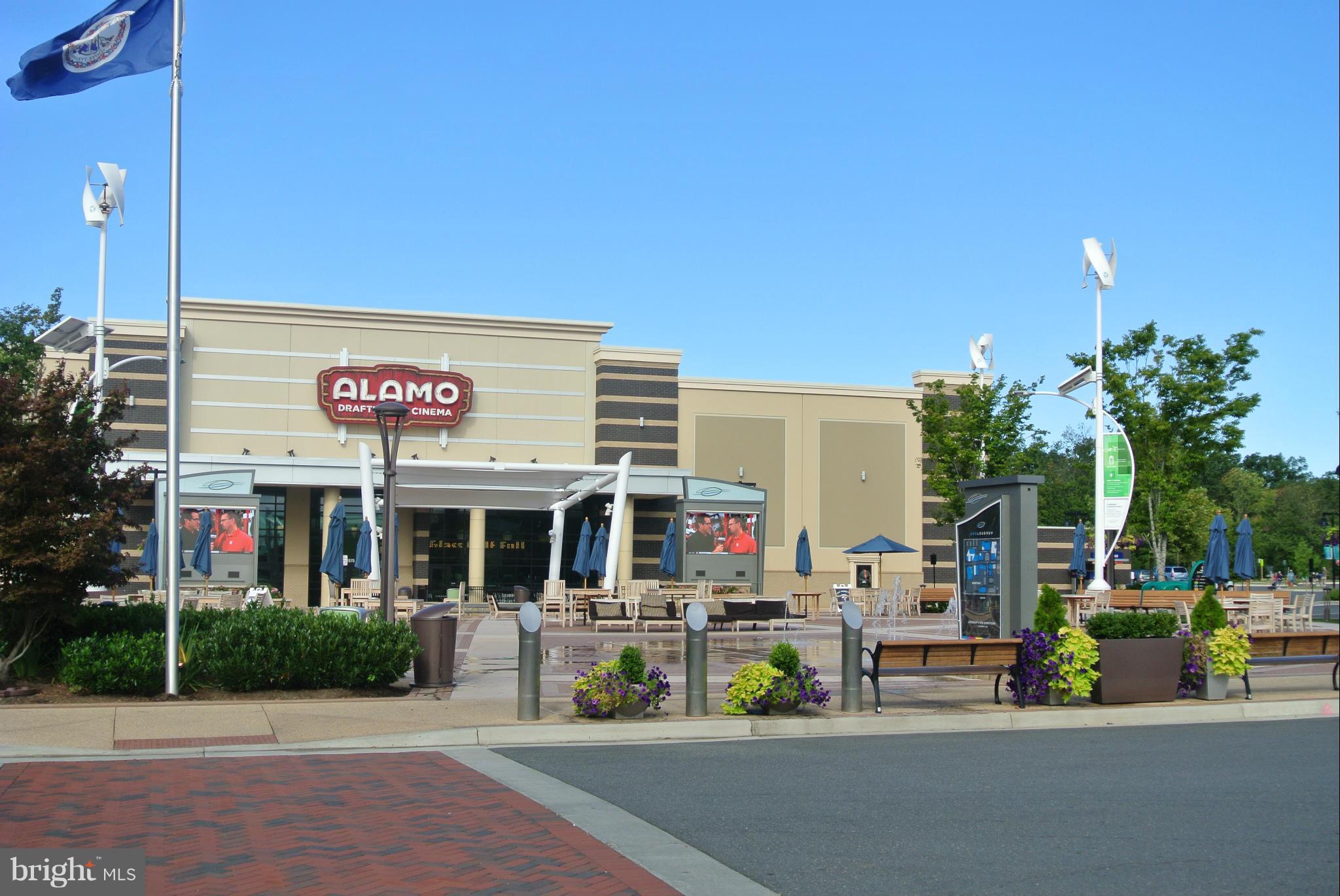 BELMONT COUNTRY CLUB - Residential Lease