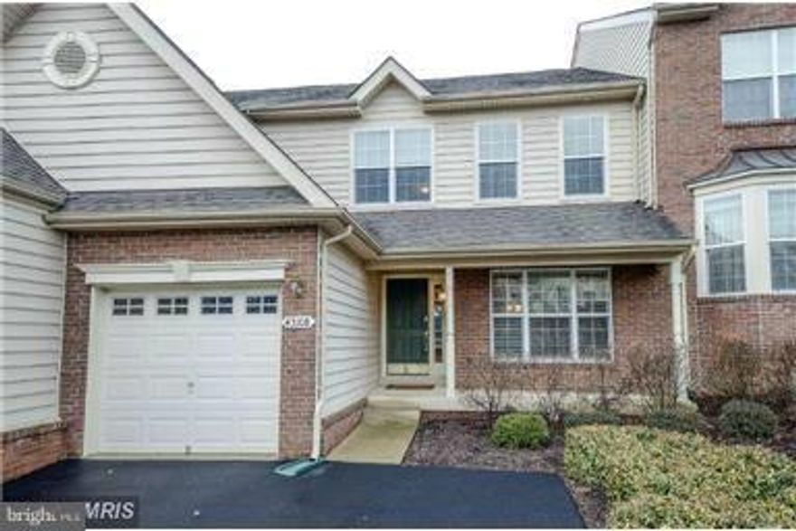 Open and spacious Belmont Country Club tournament home backing to trees & the golf course!  Private end street with plenty of extra parking. Hardwood floors on most of the main level. New stove (gas), washer & dryer. Granite counters in kitchen. Deck for enjoying the private view.  Available Nov 1 2016. Pictures show the home vacant, but home is currently tenant occupied