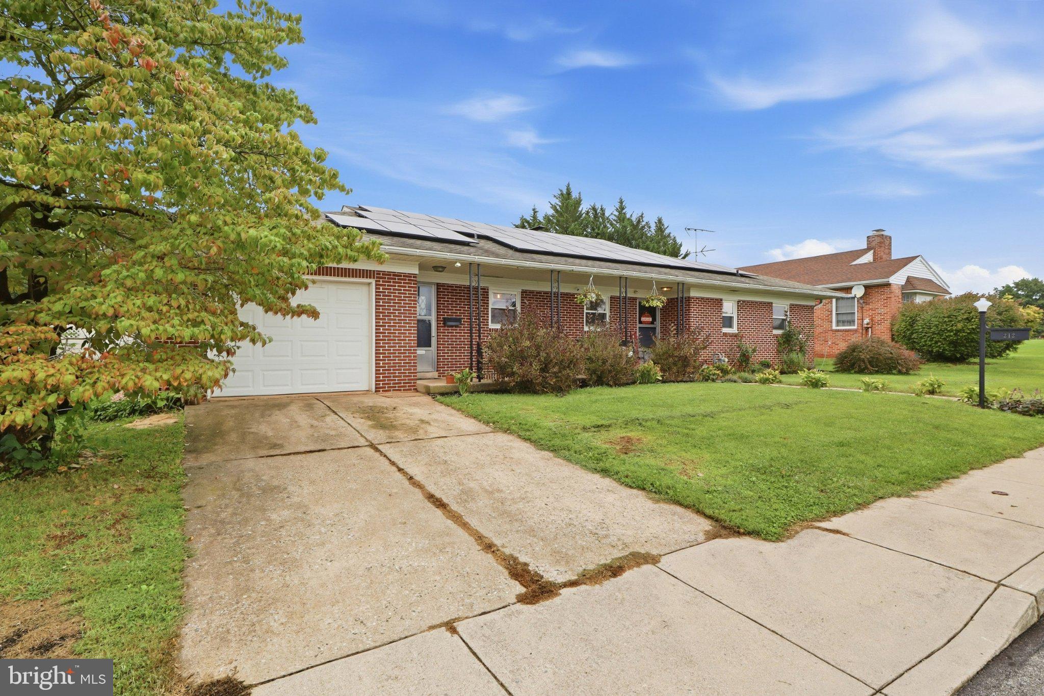 212 GROSS AVENUE