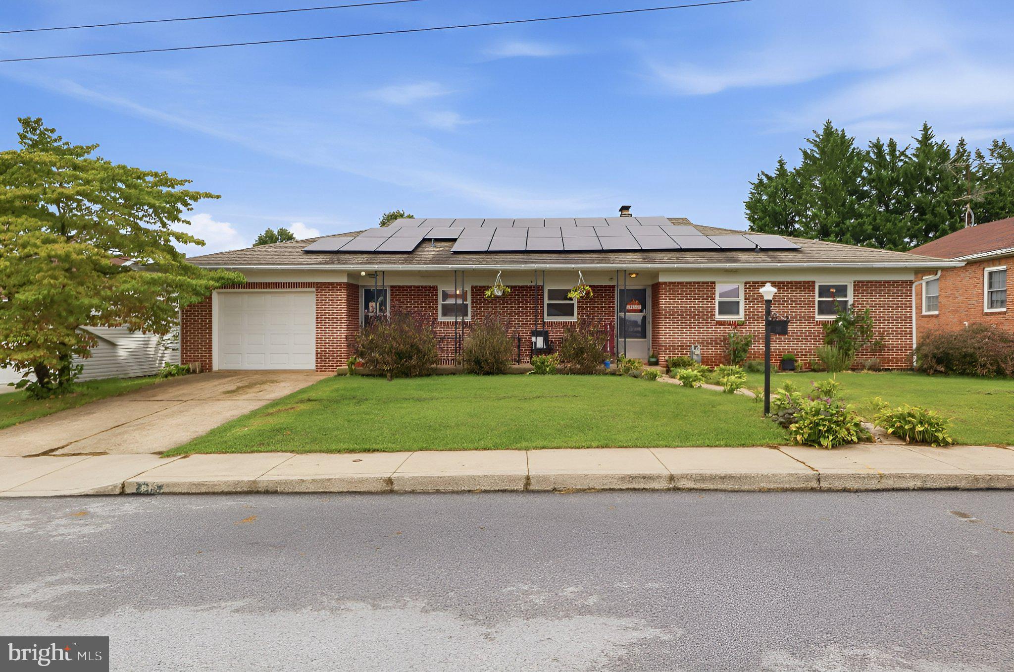212 GROSS AVENUE