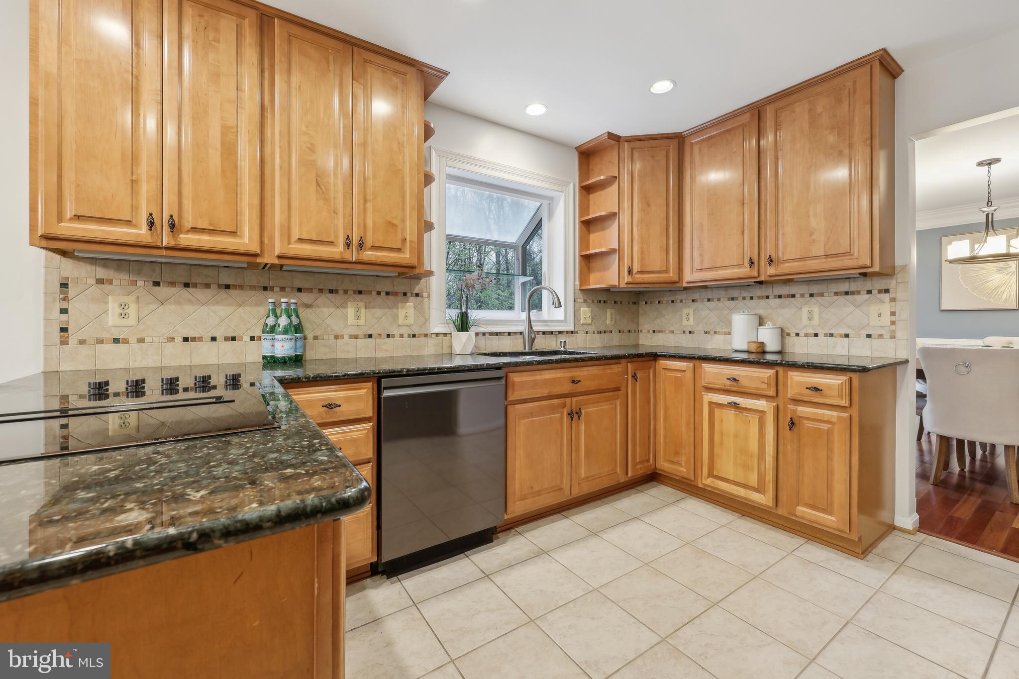 OAKTON MILL ESTATES - Residential Lease