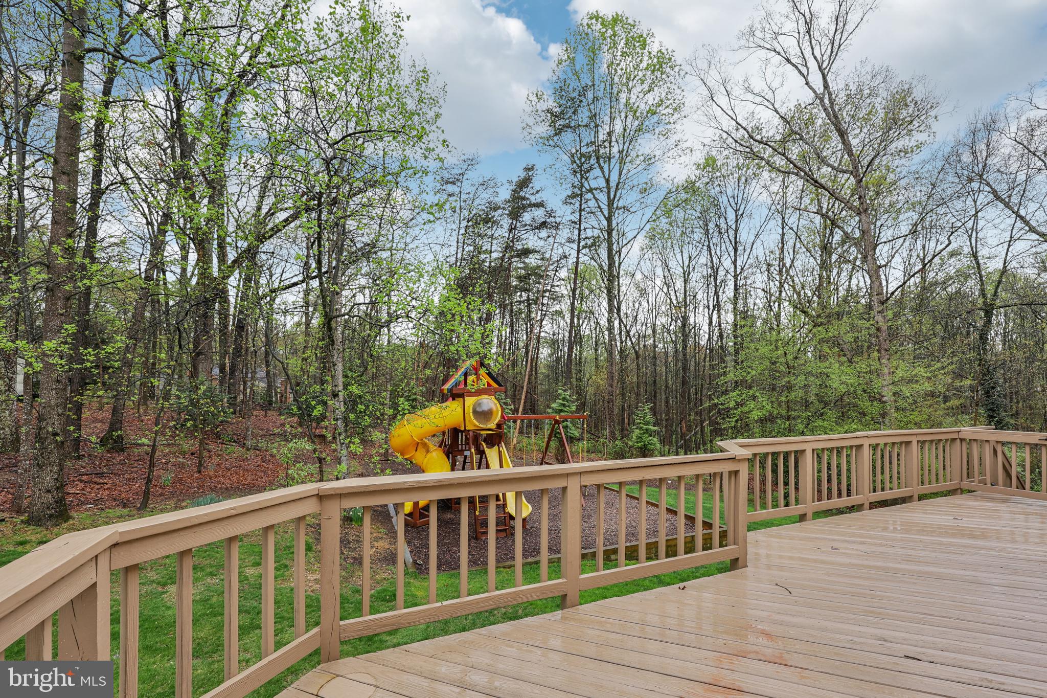 OAKTON MILL ESTATES - Residential Lease