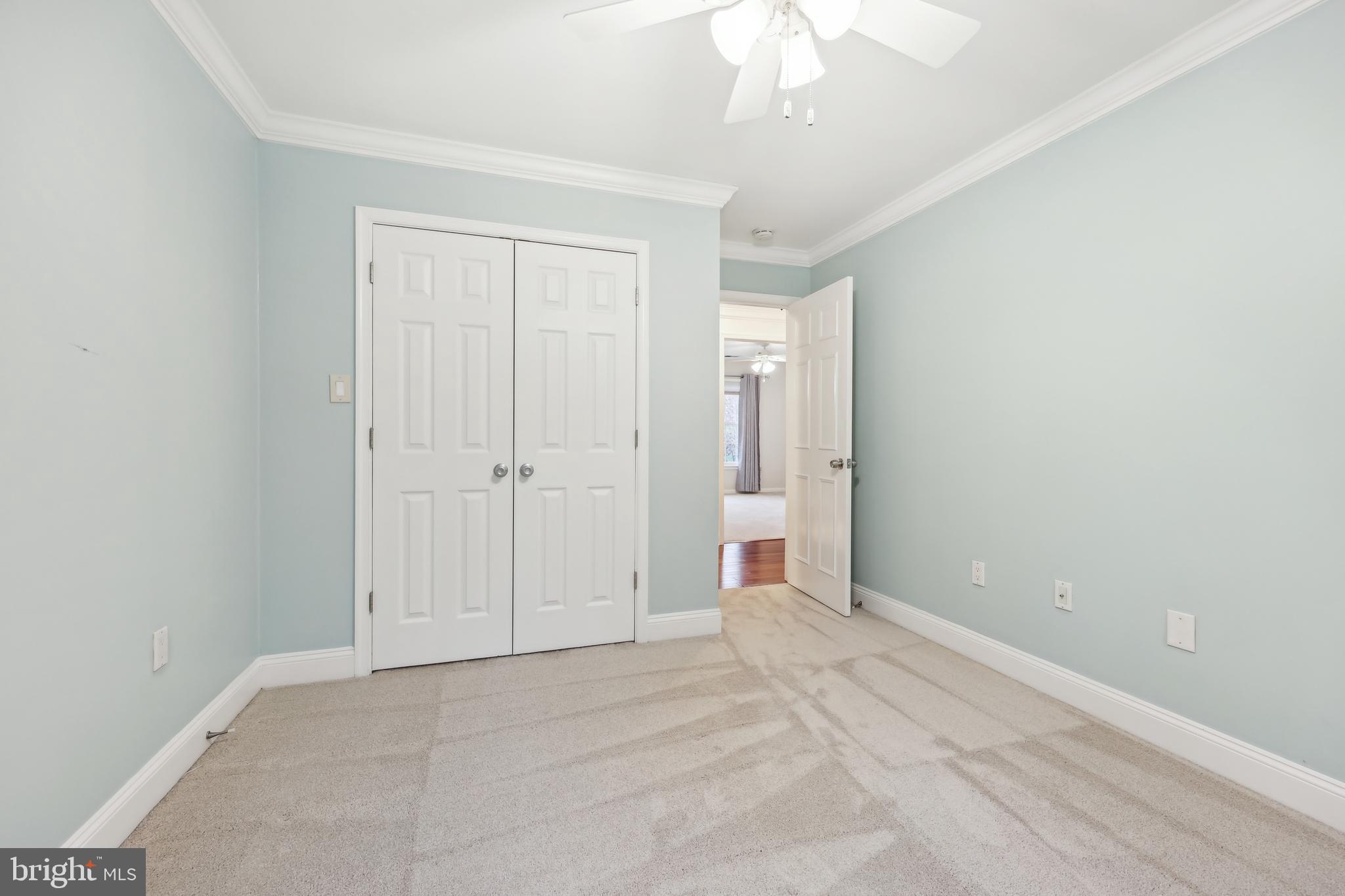 OAKTON MILL ESTATES - Residential Lease