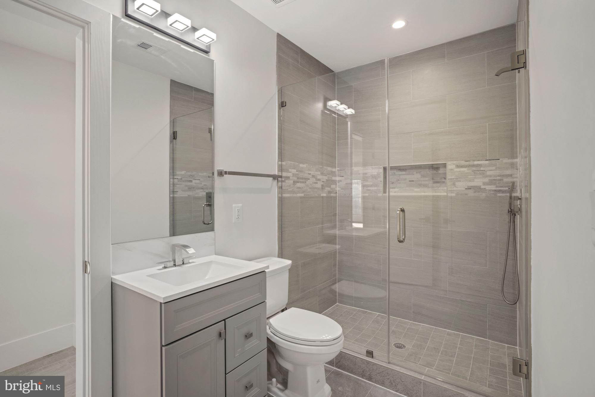 PIMMIT HILLS - Residential