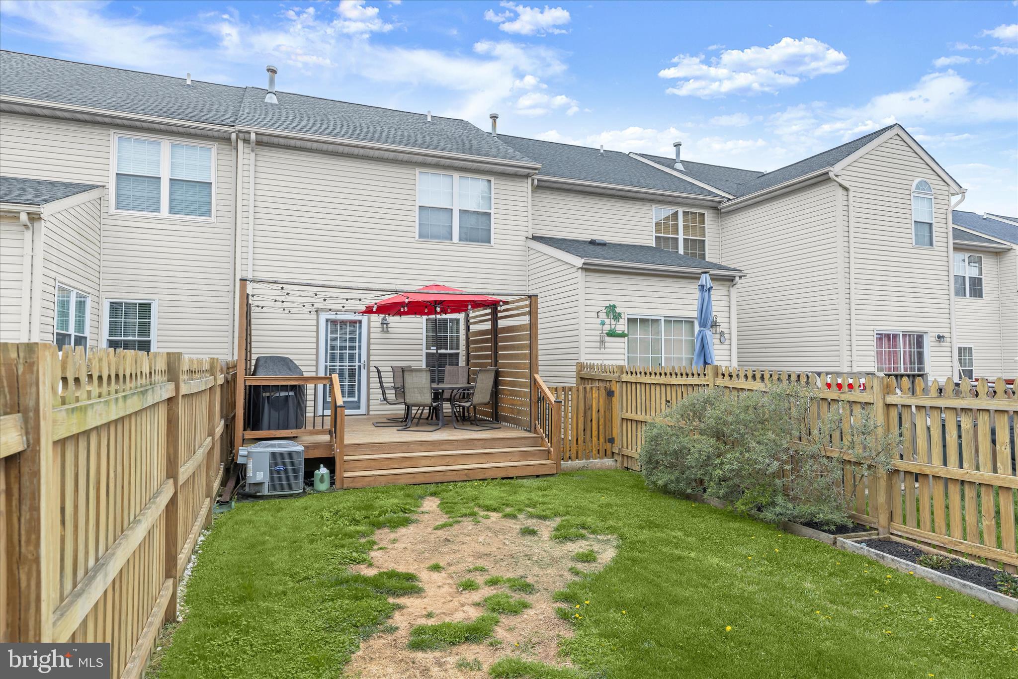 OAKHURST - Residential